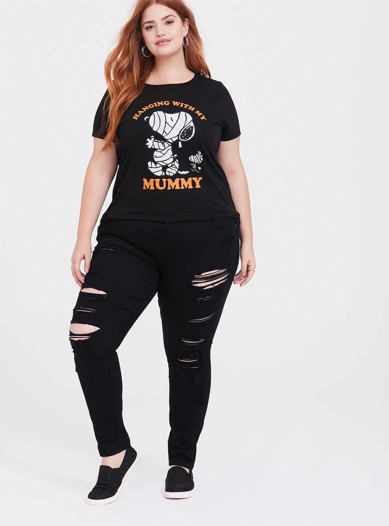 Peanuts Mummy Snoopy Black Crew Tee, DEEP BLACK, alternate