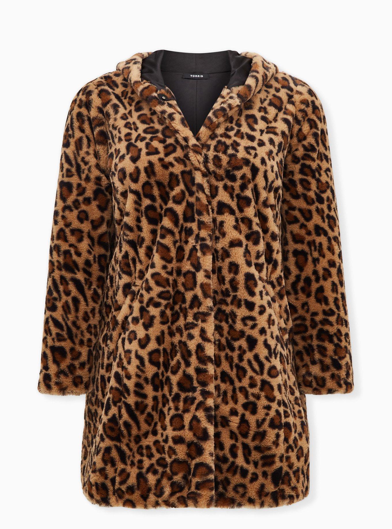 Leopard Women's Short Faux Fur Robe