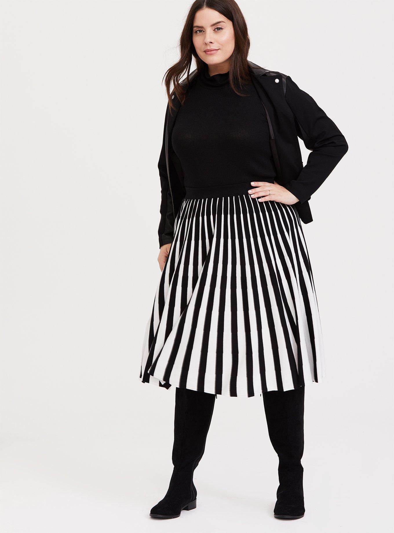 Plus Size - Black & White Stripe Sweater-Knit Pleated Midi Skirt - Torrid