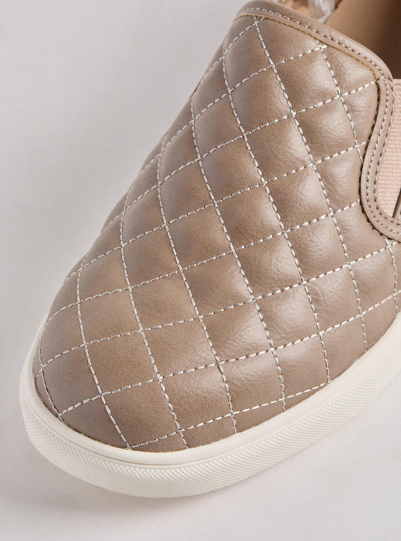 Quilted Sneaker (WW)