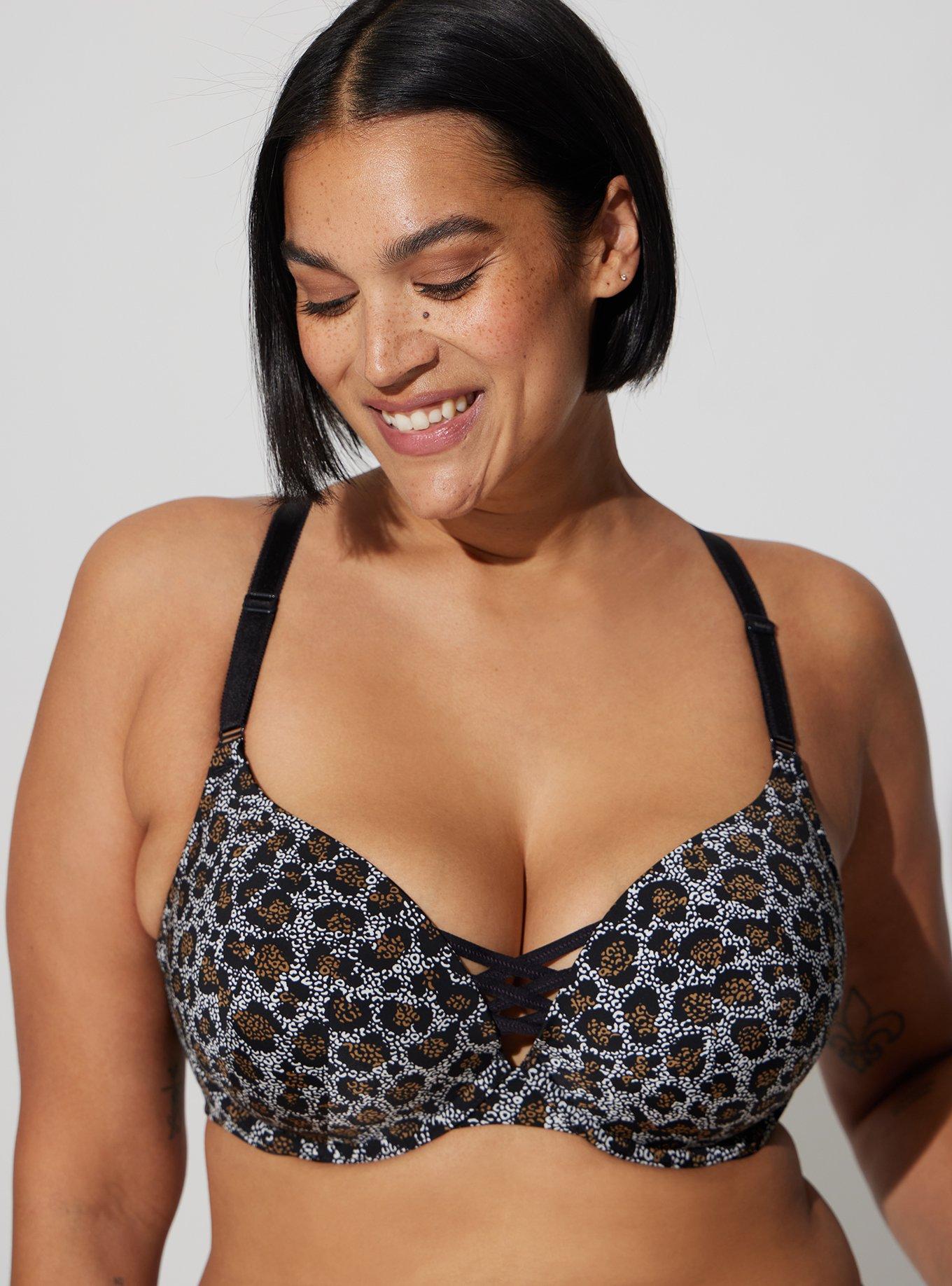 Torrid - XO Plunge Smooth 360 Back Smoothing Bra - Size 46D (NEW - WITH  TAGS!)