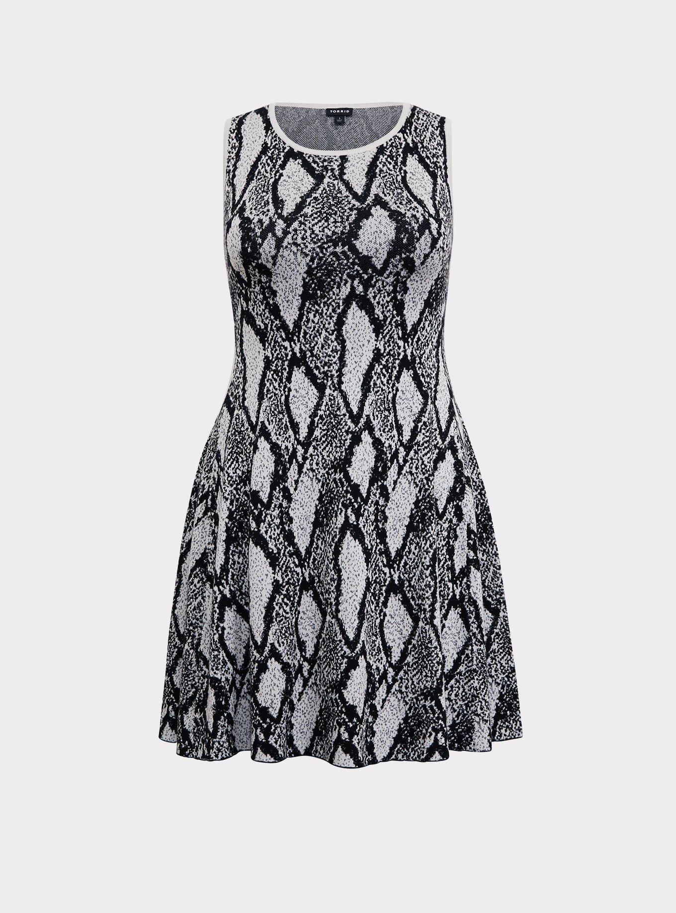 Plus Size Black Snakeskin Print Sweater-knit Trapeze Dress, , hi-res
