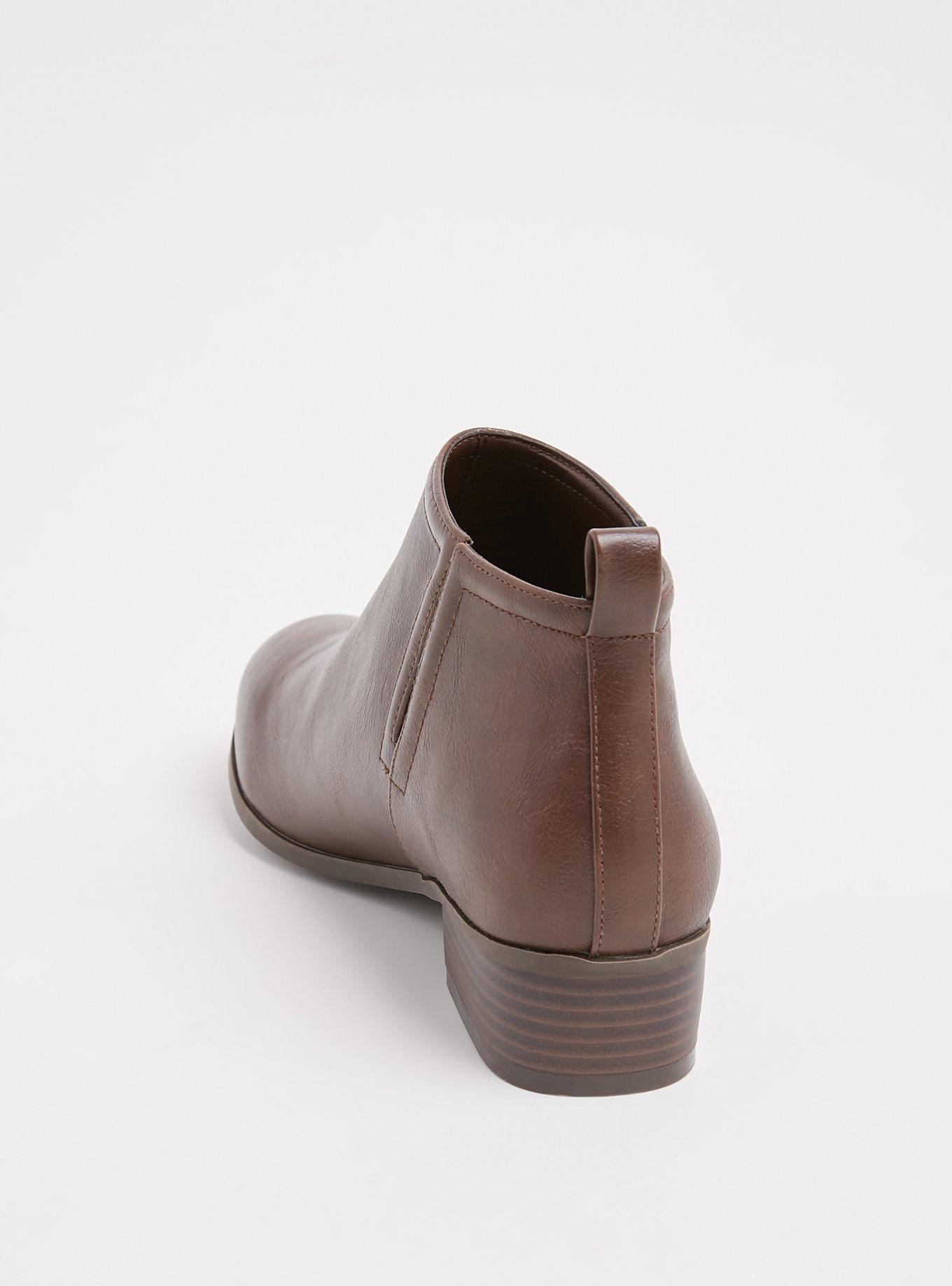 V-Cut Ankle Bootie (WW), BROWN, alternate