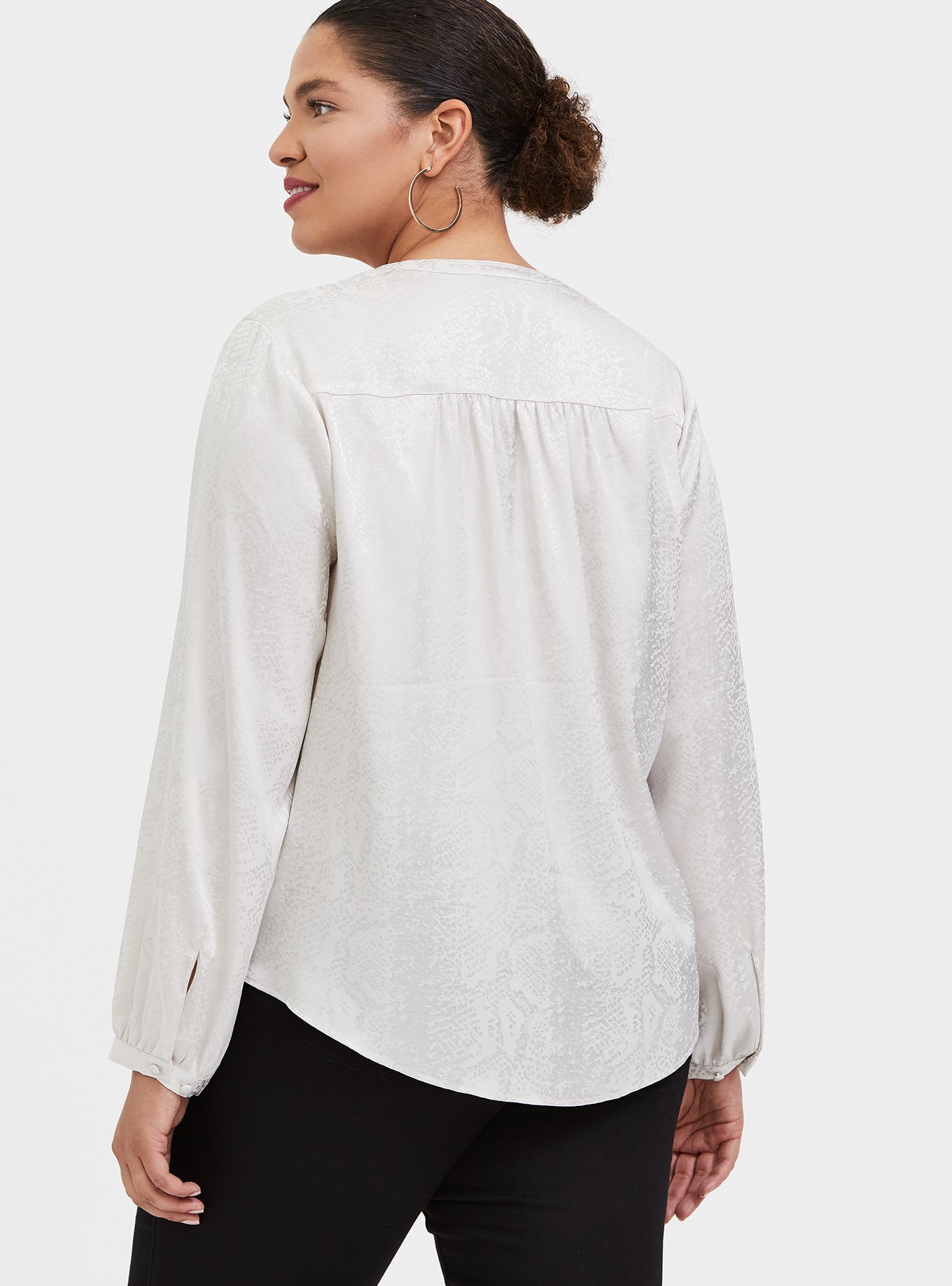 Plus Size - Ivory Jacquard Button Front Blouse - Torrid