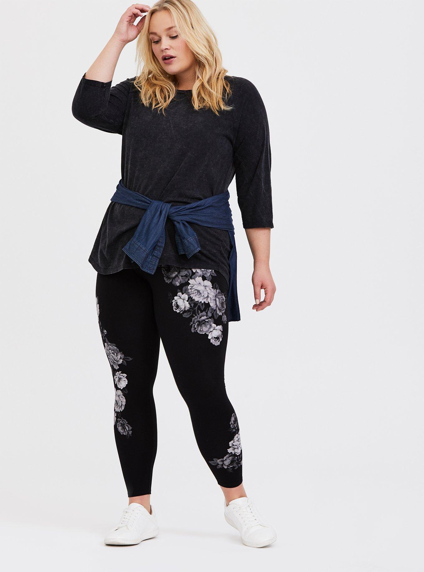 Plus Size - Premium Legging - Floral Navy - Torrid