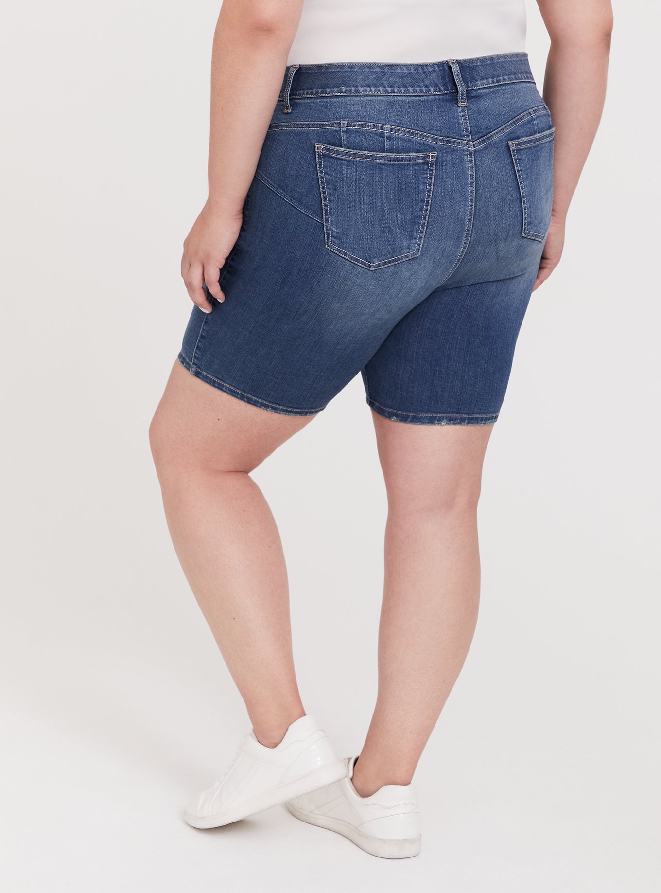 Plus Size - 8 Inch Bombshell Premium Stretch High-Rise Short - Torrid