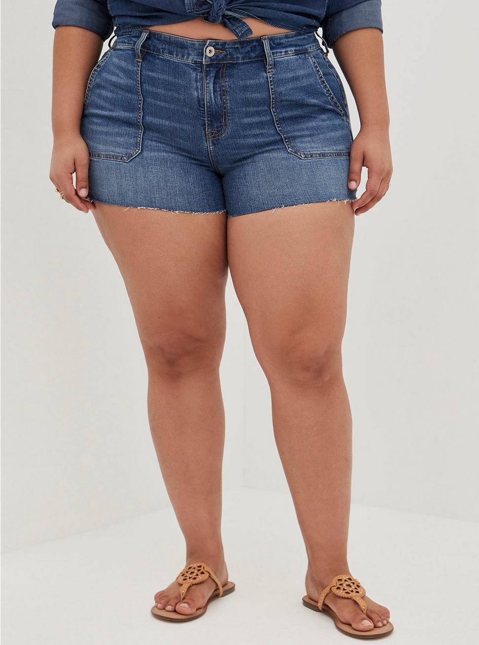 Plus Size 3.5 Inch Vintage Stretch High-Rise Short, IRONIC, hi-res