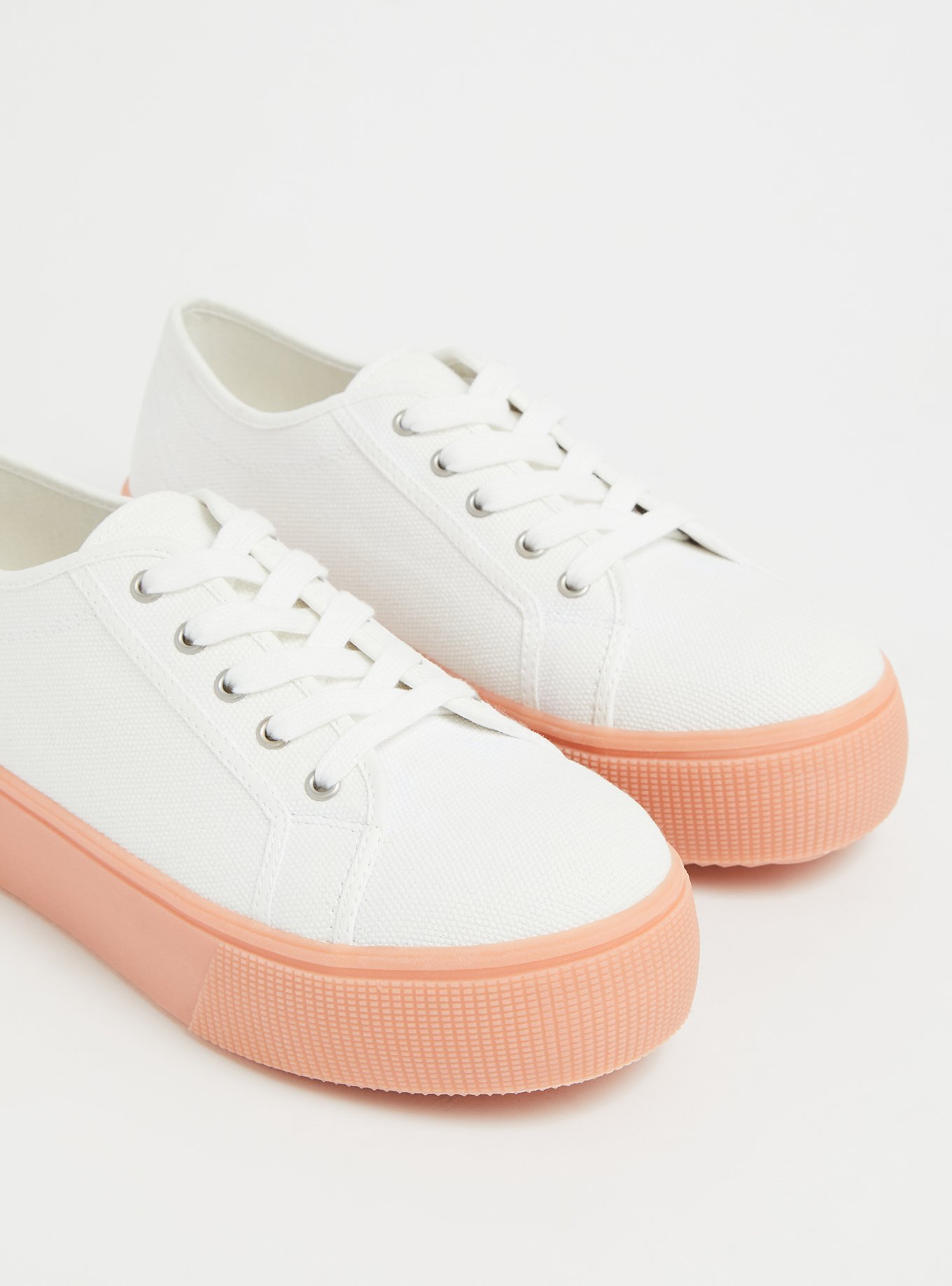 New Arrival Fashion Style Low Top Lace Up Women Canvas Sneakers Trendy Shoes