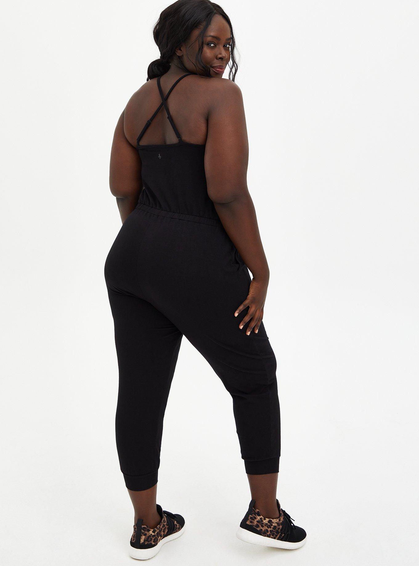 Plus Size Crisscross Back Leggings