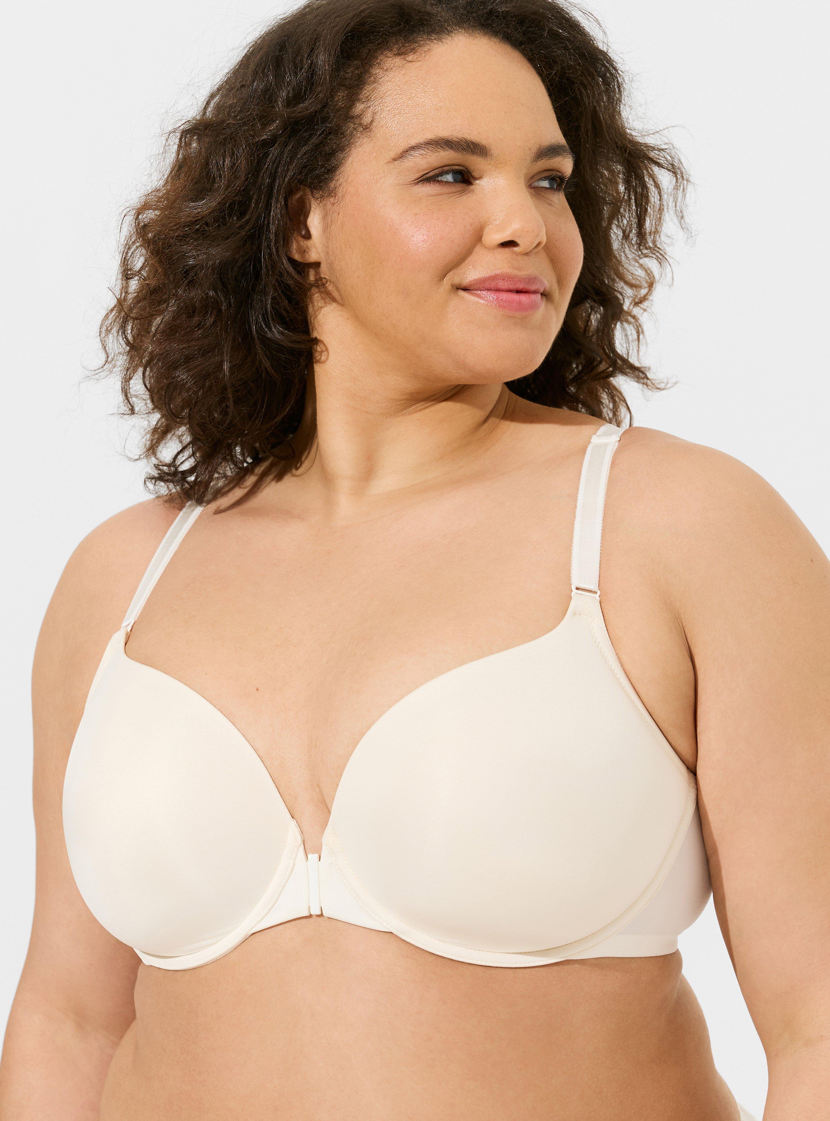 I'm plus-size with 40D boobs - I did a strapless bra try-on, I'm shocked by  how incredible it is, the girls look good