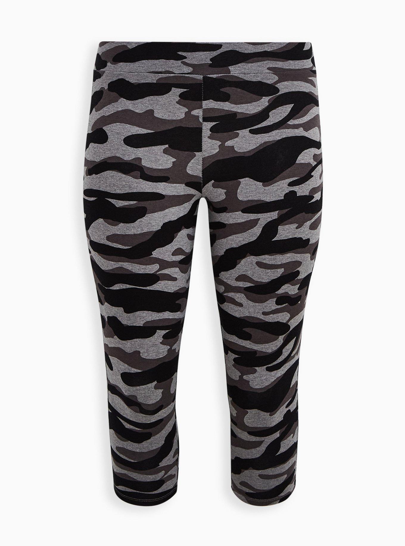 Plus Size Pedal Pusher Signature Waist Premium Legging Torrid