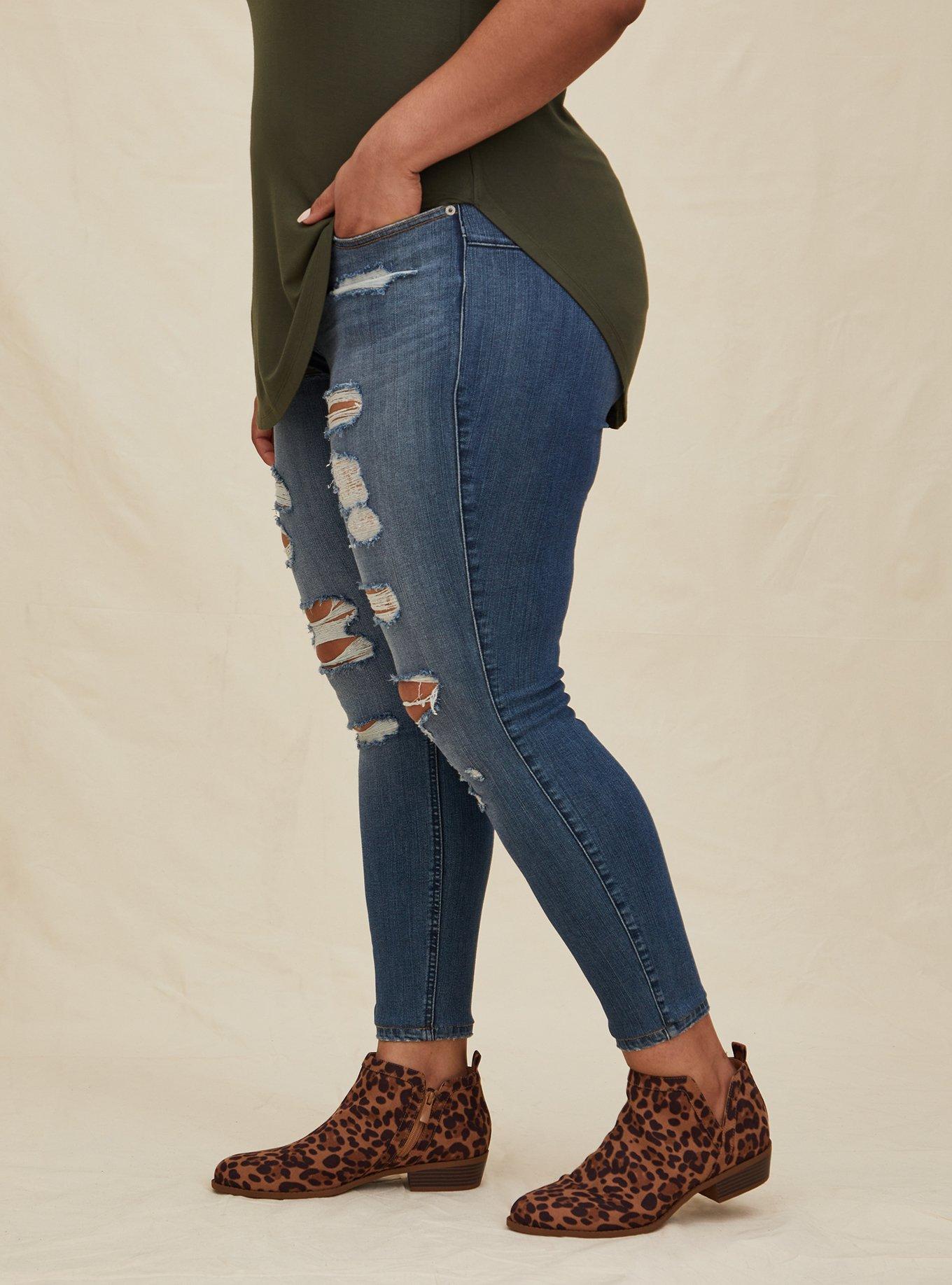 V-Cut Ankle Bootie (WW), ANIMAL, hi-res