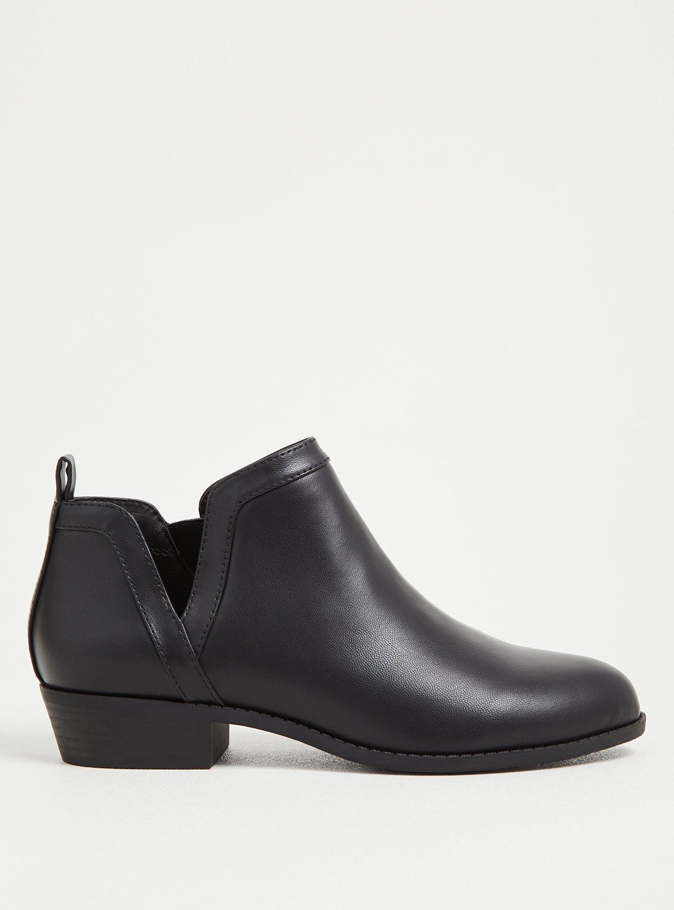 V-Cut Ankle Bootie (WW), BLACK, alternate