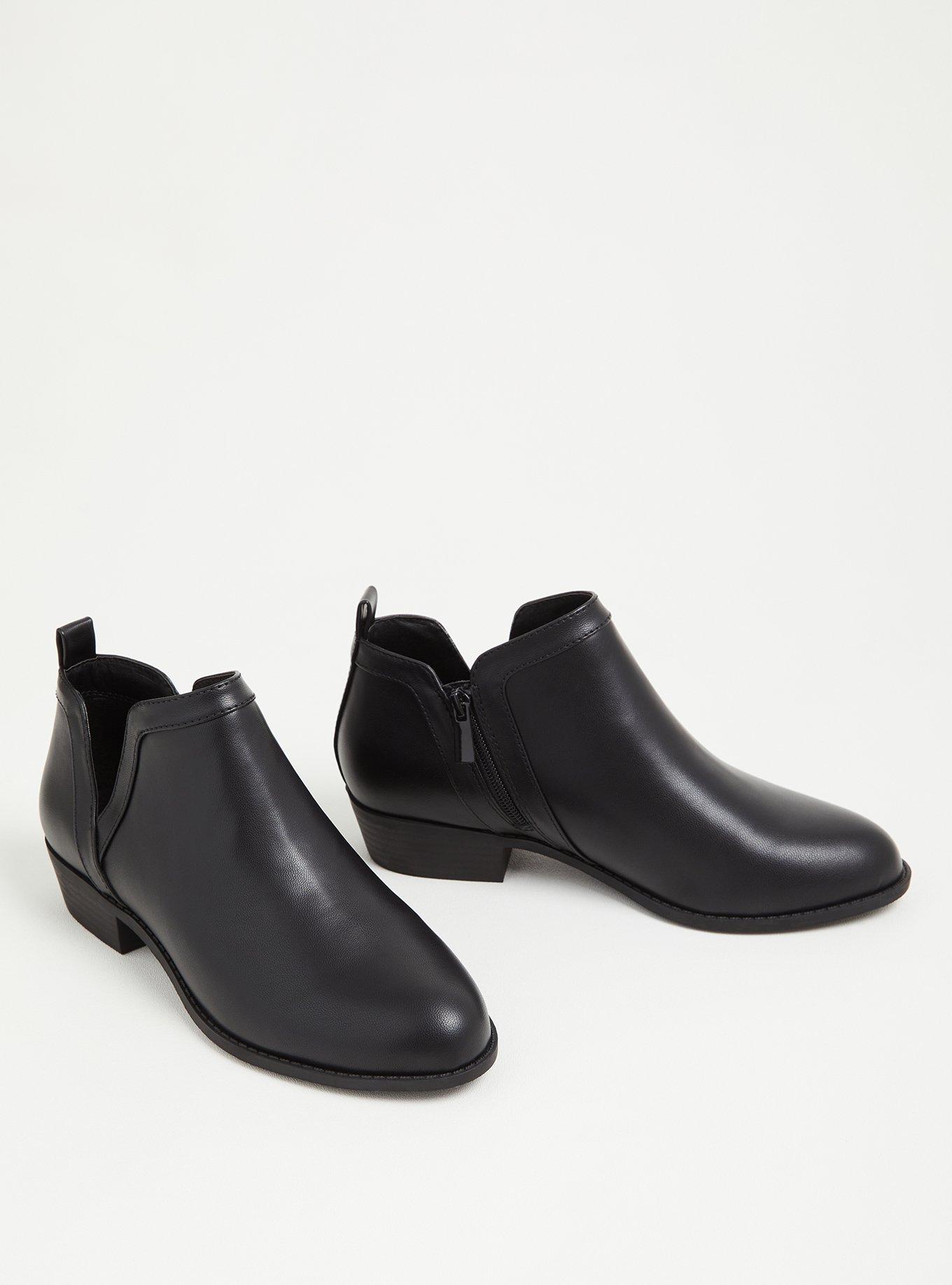 V-Cut Ankle Bootie (WW), BLACK, alternate