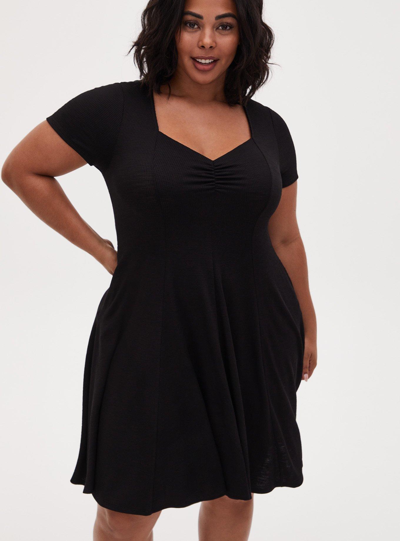 Torrid plus best sale size dresses