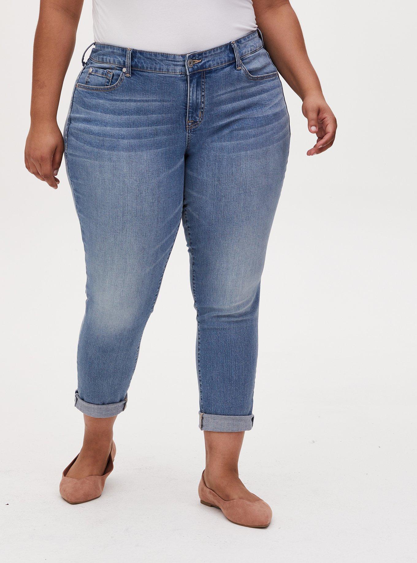Plus Size Boyfriend Straight Mid-Rise Jean, SPEAKERPHONE, hi-res