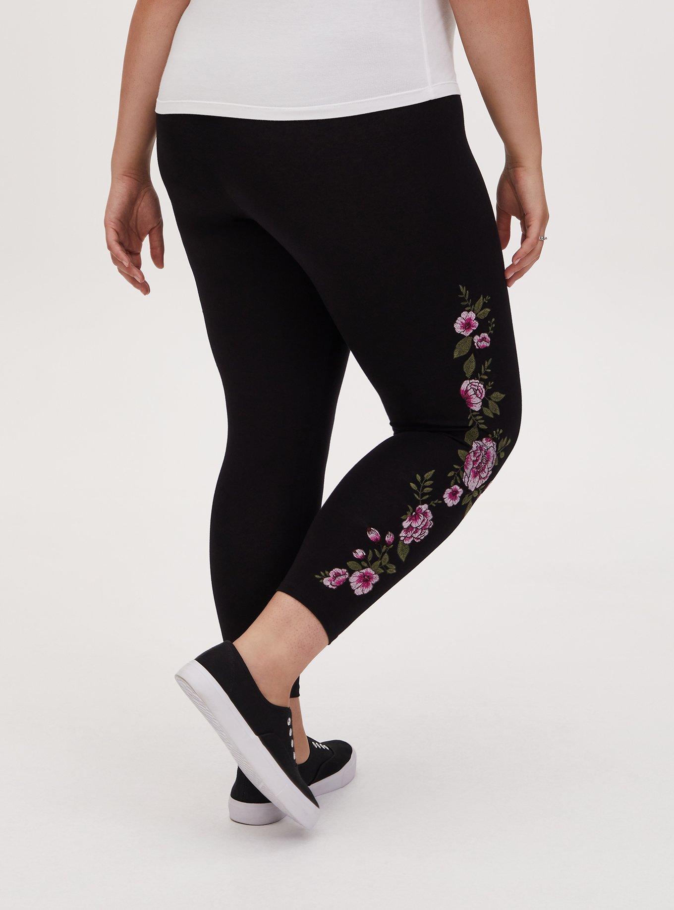 Plus Size - Crop Premium Legging - Embroidered Floral Black - Torrid