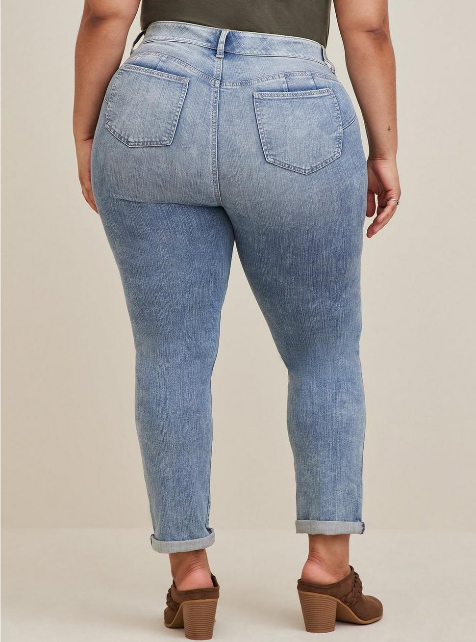 Plus Size Bombshell Straight Premium Stretch High-Rise Jean, SOHO, alternate