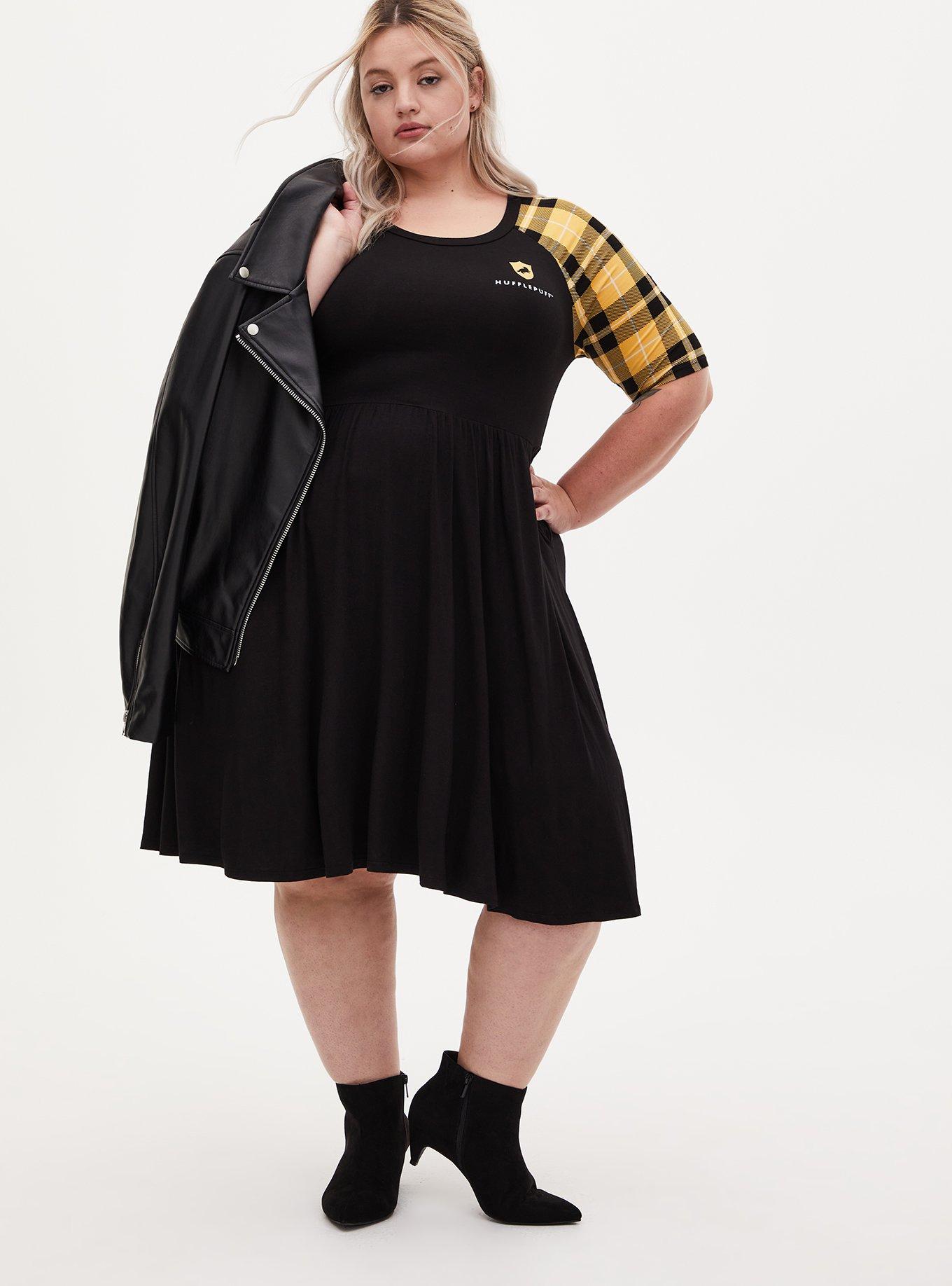 Plus Size - Harry Potter Hufflepuff House Yellow Plaid Raglan Mini Skater  Dress - Torrid