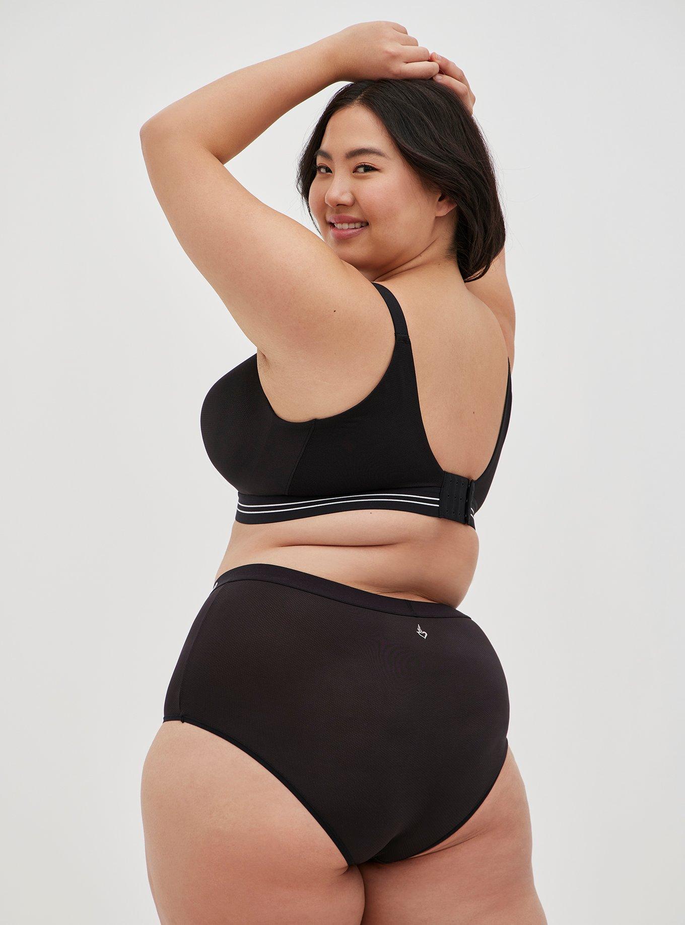 Torrid - Kiss the lumps and bumps goodbye for good. The 360 Back Smoothing  Bra has got your back! 🙌🏻#TorridCurveIntimates