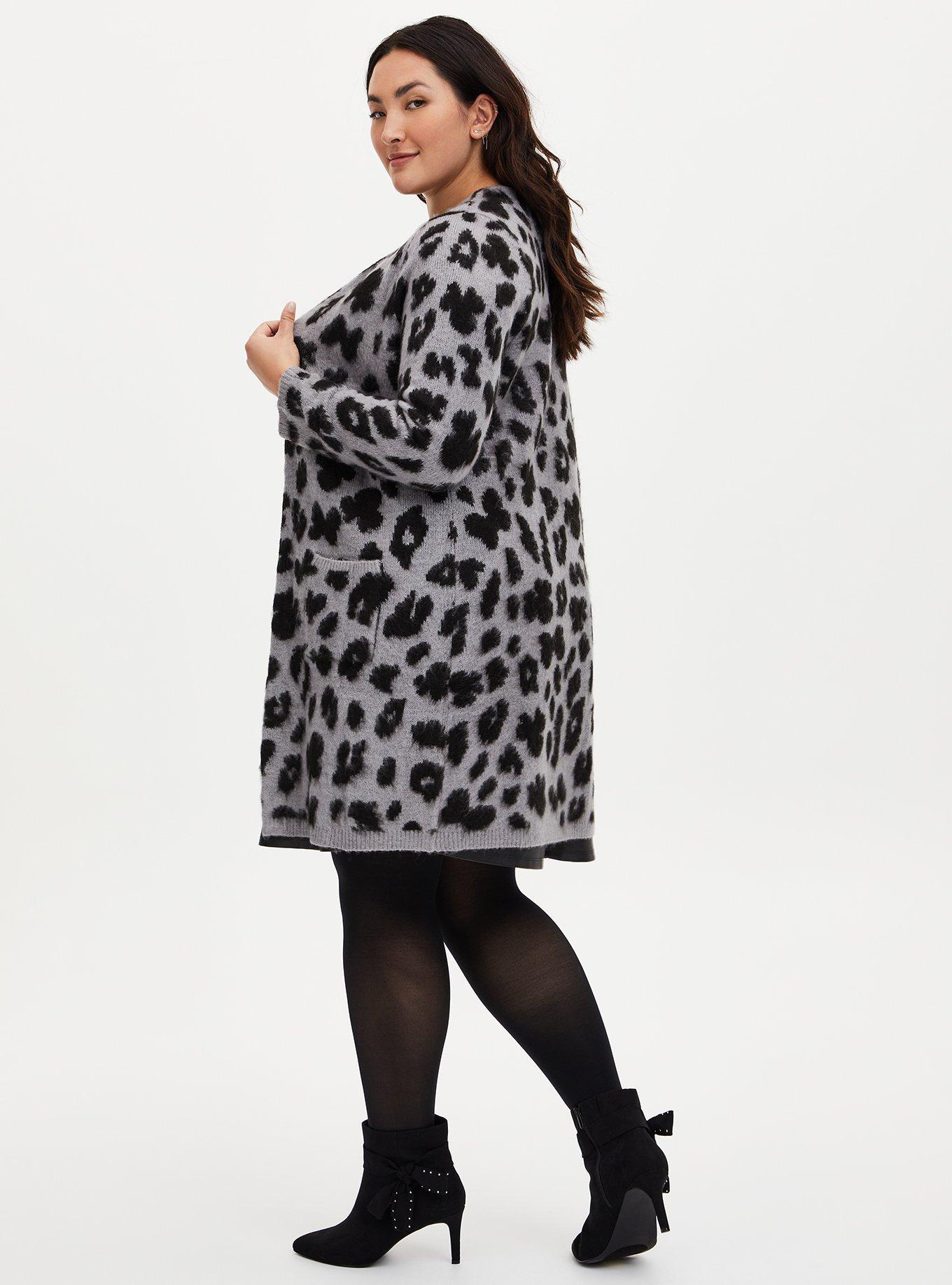 Torrid Women's Plus Size 3X Disney Minnie Mouse Grey Leopard Print Workout  Set