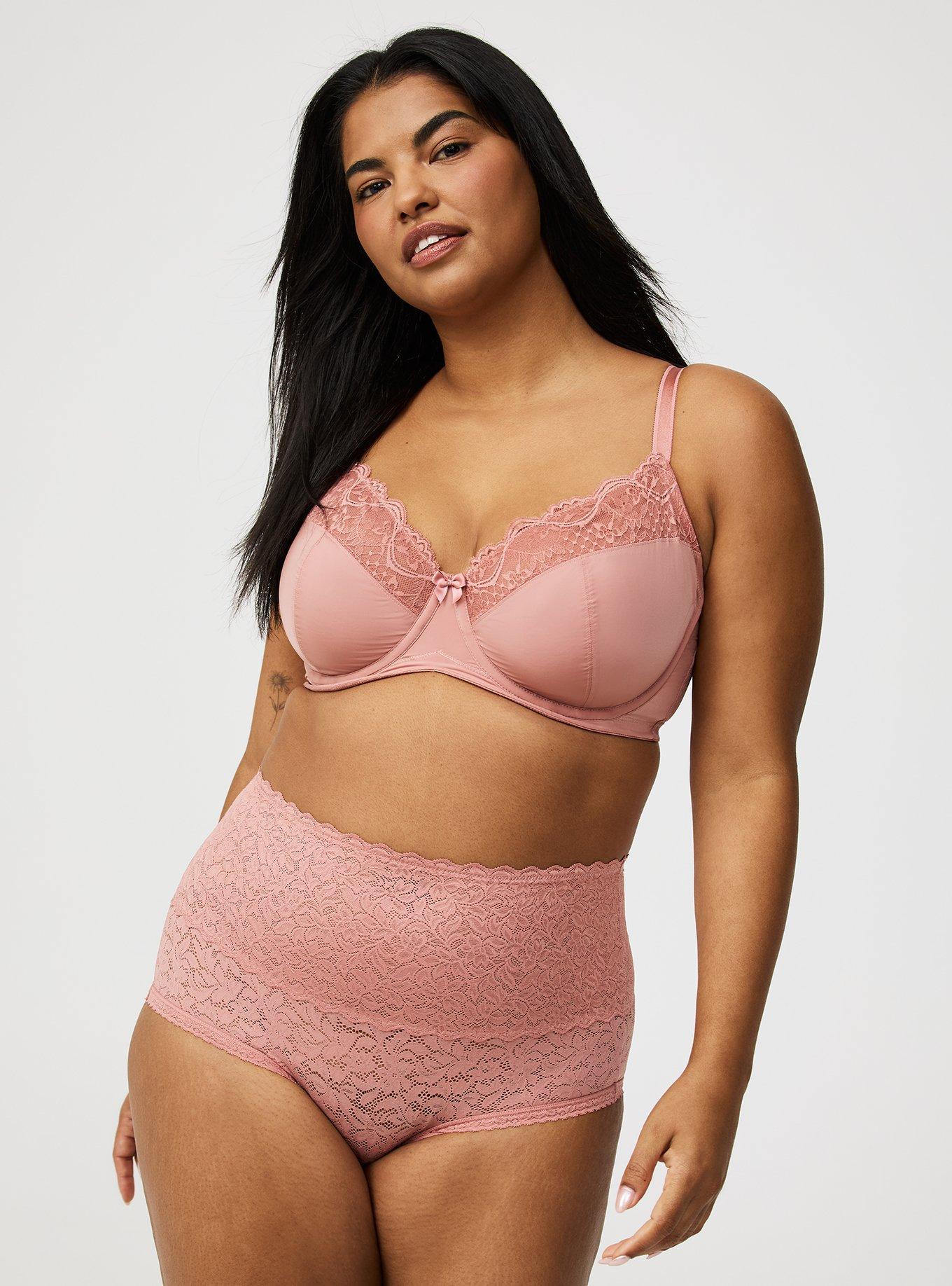 4-Way Stretch High-Rise Lace Panty