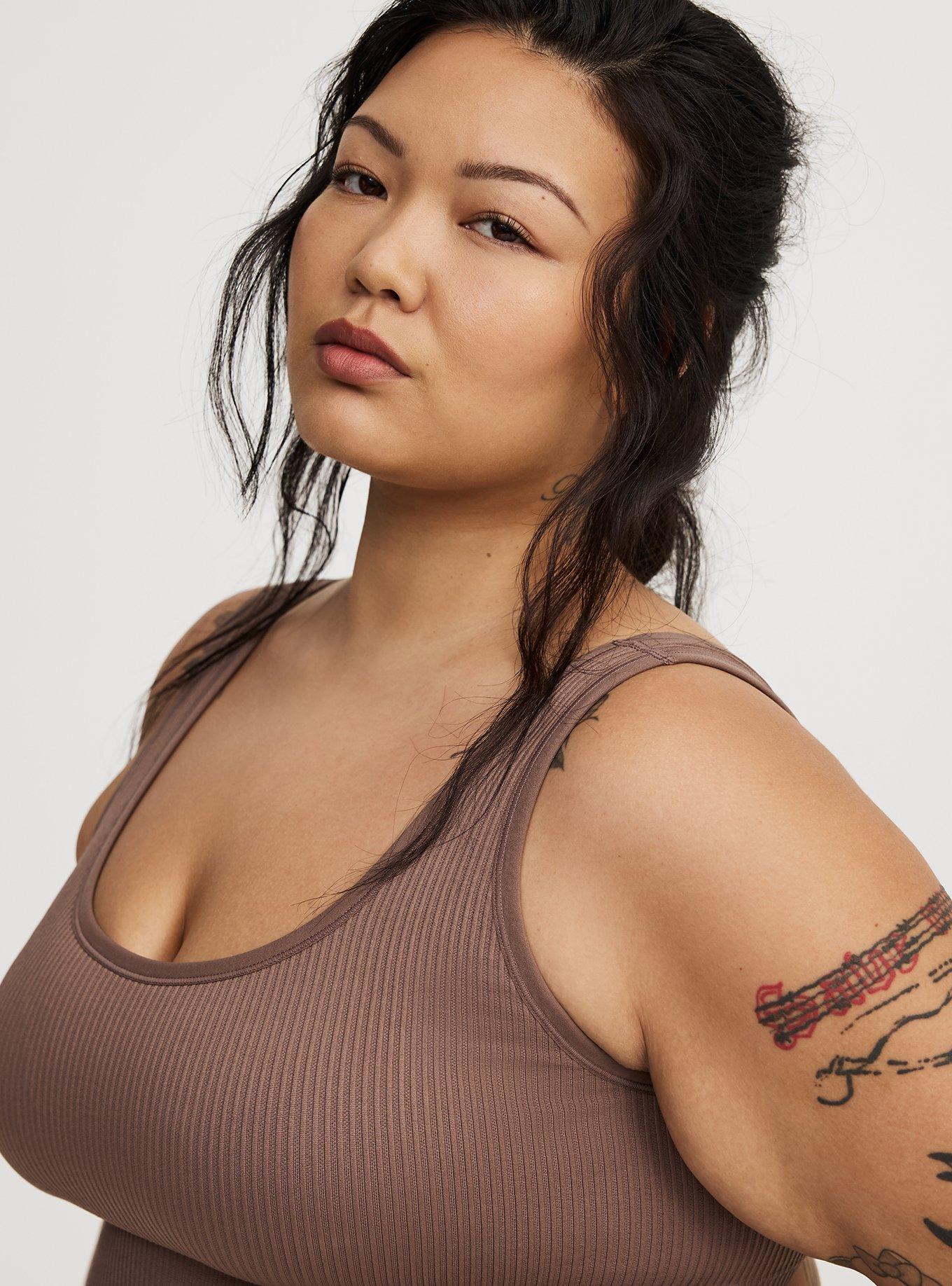 Lightly Lined Seamless Rib Scoop Bralette