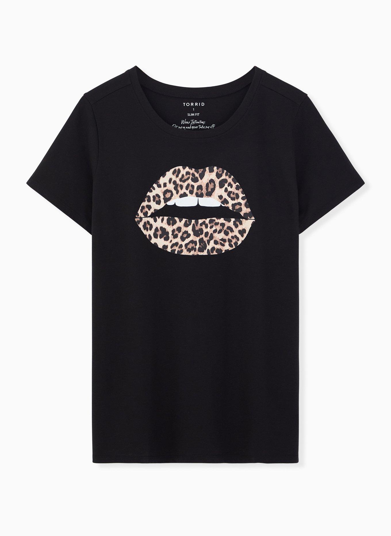 Leopard Lips Soft Graphic Tee S / Unisex / Burgundy