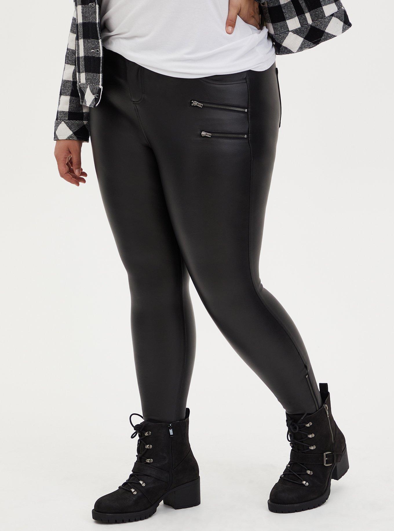 Coated Marilyn Straight Jeans In Plus Size - Black Coated Black