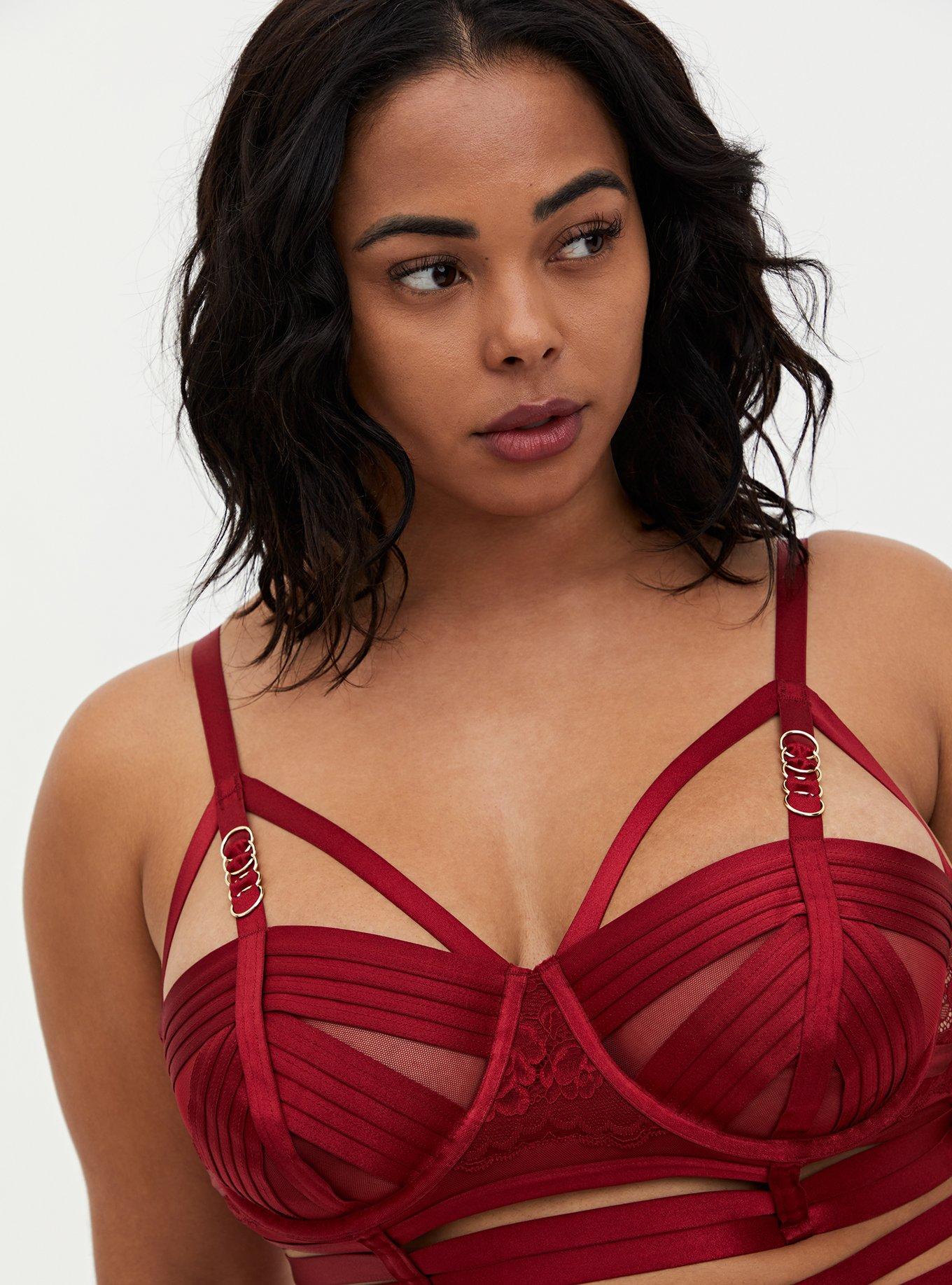 Plus Size - Straps And Rings Satin Underwire Bra With Mesh Cup