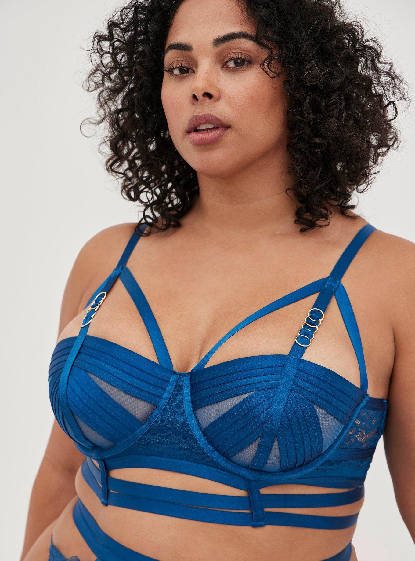 Plus Size - Straps And Rings Satin Underwire Bra With Mesh Cup