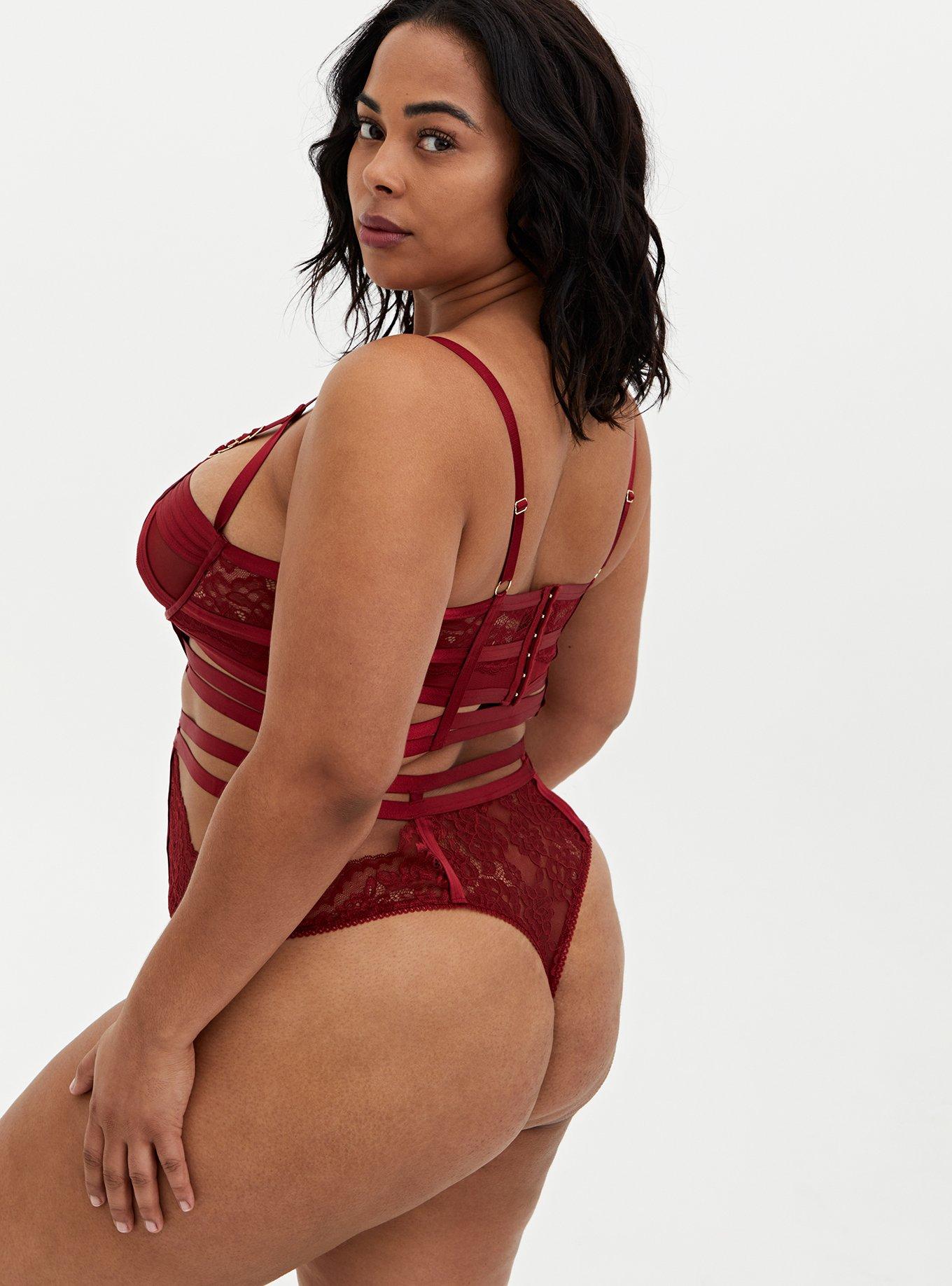 Plus Size Straps And Rings Lace Thong Panty, BIKING RED, alternate