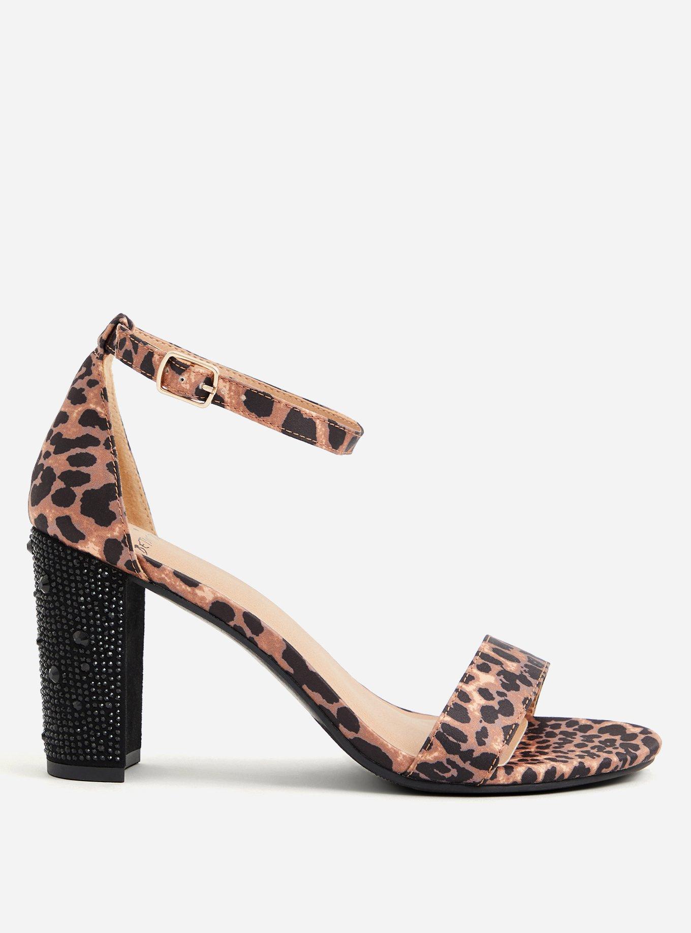 Betsey johnson hot sale leopard heels