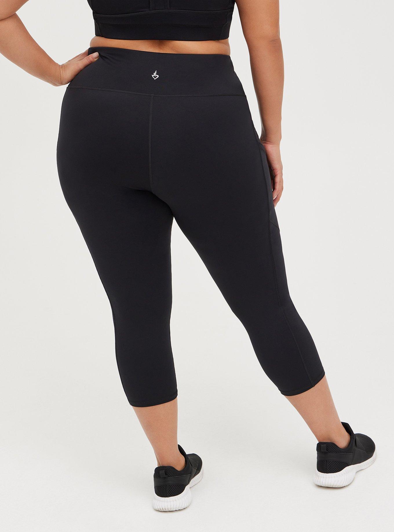 LIVI High-Rise Wicking Capri Flare Legging