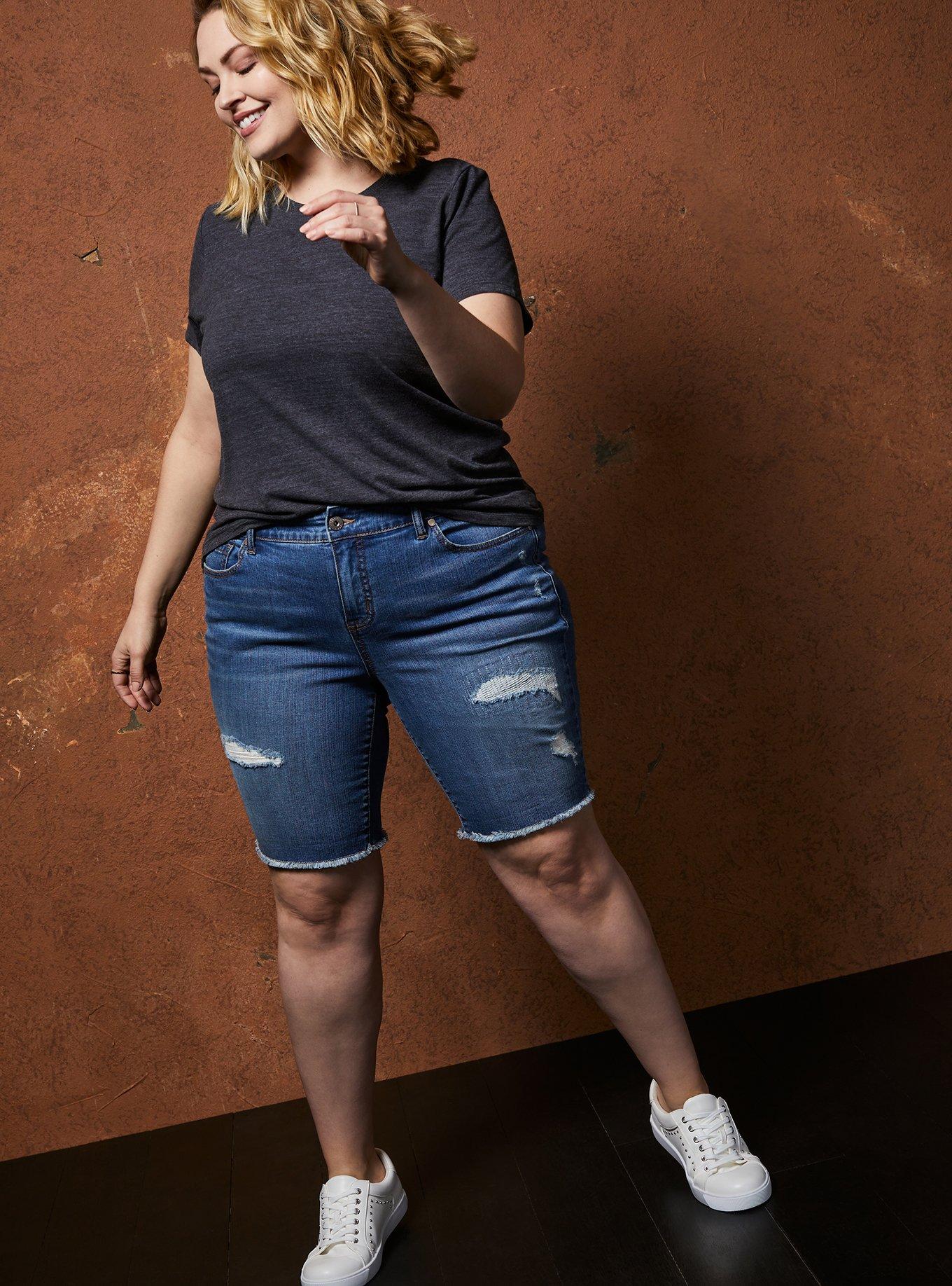 Plus Size Vintage Triblend Crew Neck Short Sleeve Tee, DEEP BLACK, alternate