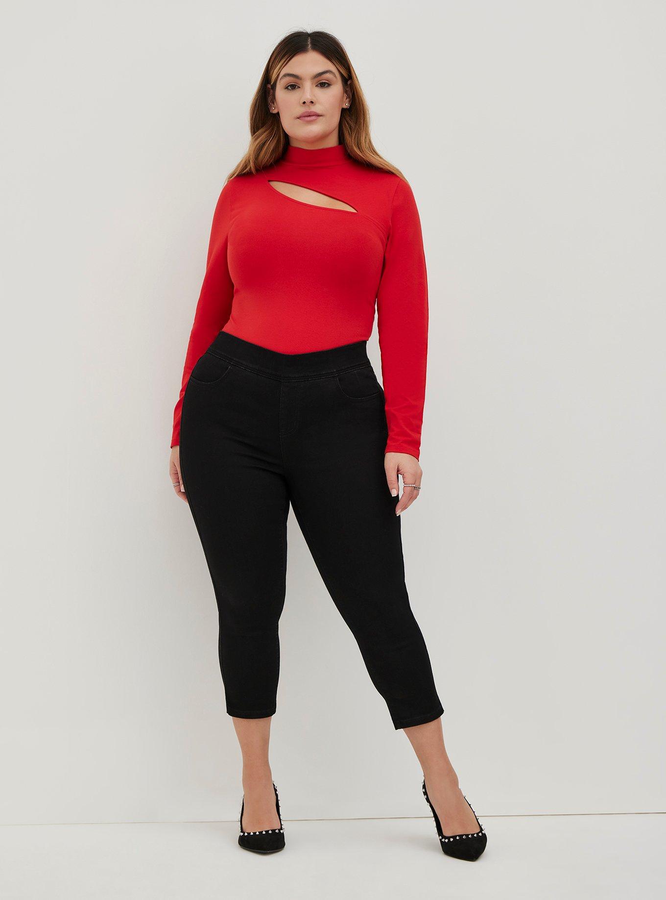 Sizing help! The 8 was tight in my hips/butt but the 10 was baggy in my  waist and crotch. Which should I get? : r/lululemon