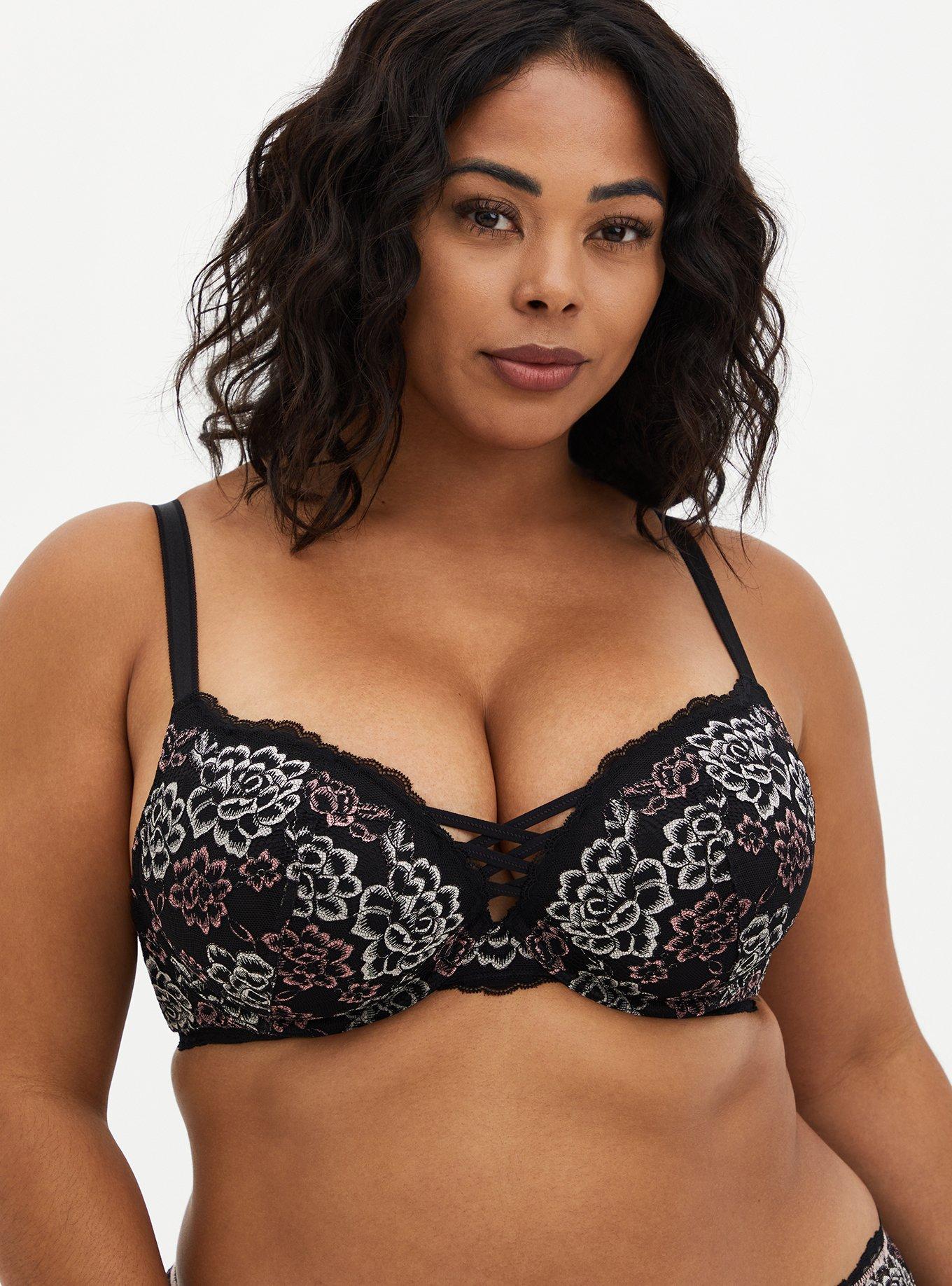 46ddd Bras, It is available in black and blush and often offers
