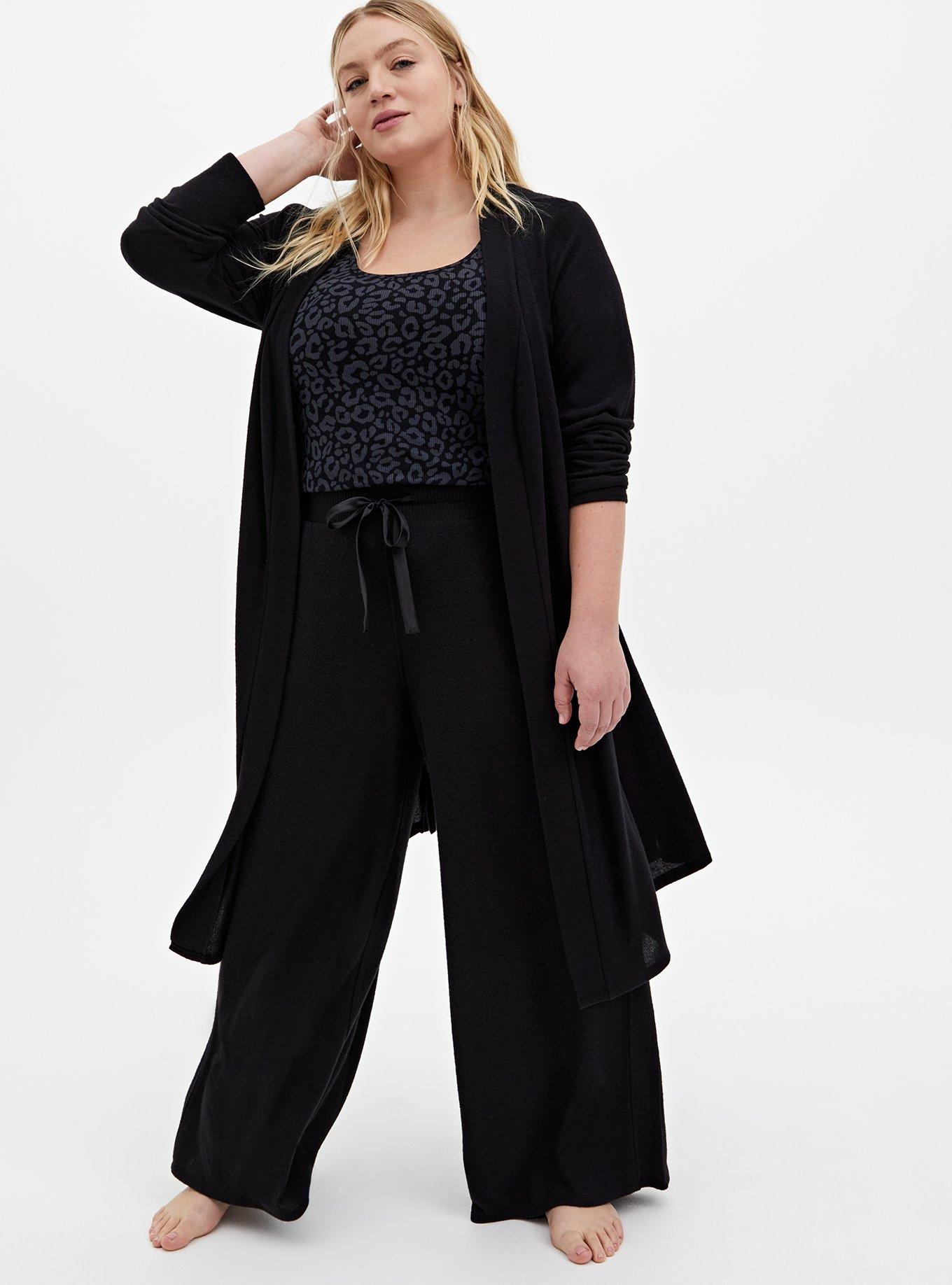 Velour Bootcut Lounge Pants in 2023  Bottom clothes, Plus size women,  Lounge pants