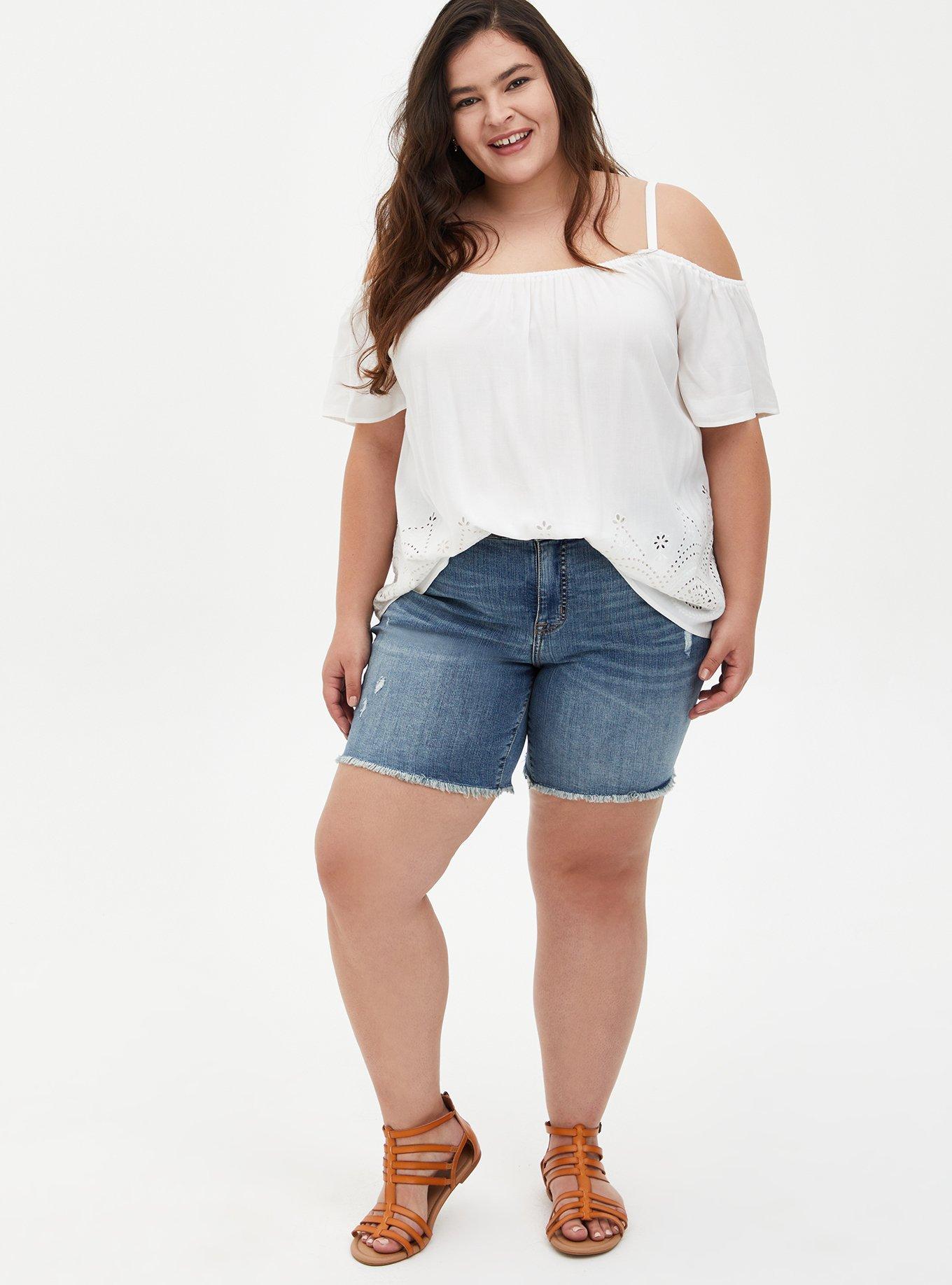 Challis Eyelet Border Cold Shoulder Top, CLOUD DANCER, alternate