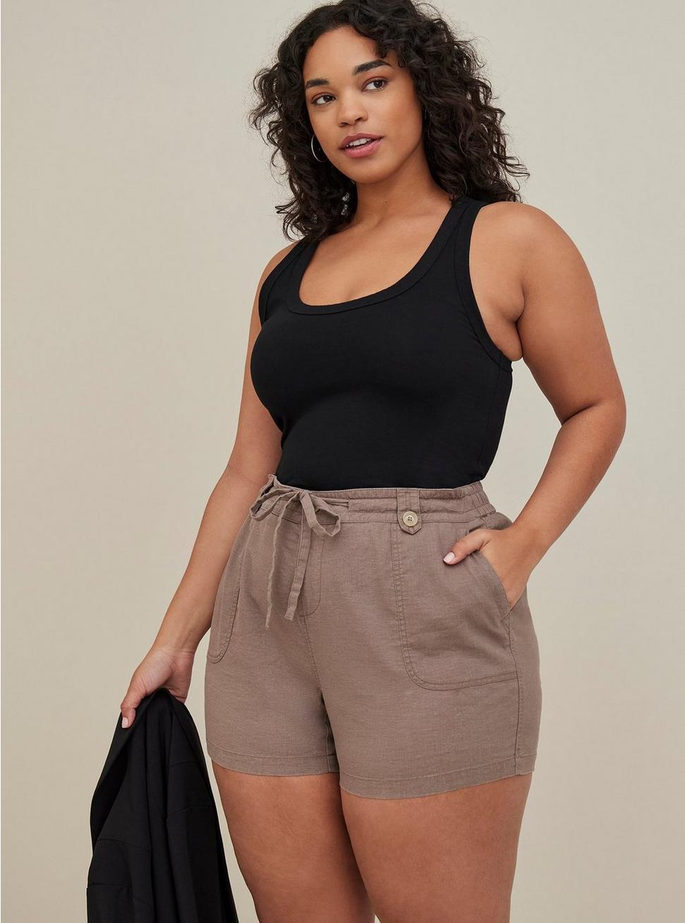 Plus Size 5 Inch Pull-On Linen Blend Mid-Rise Short, BROWN, hi-res