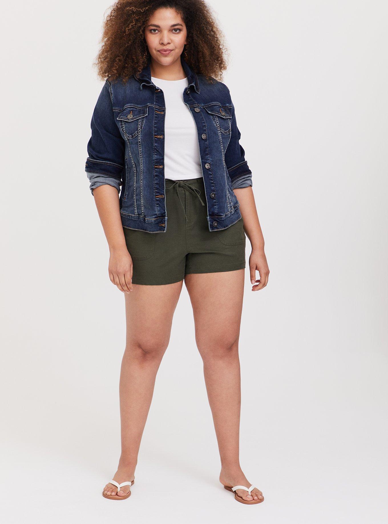 Plus Size 5 Inch Pull-On Linen Blend Mid-Rise Short, DEEP DEPTHS, alternate