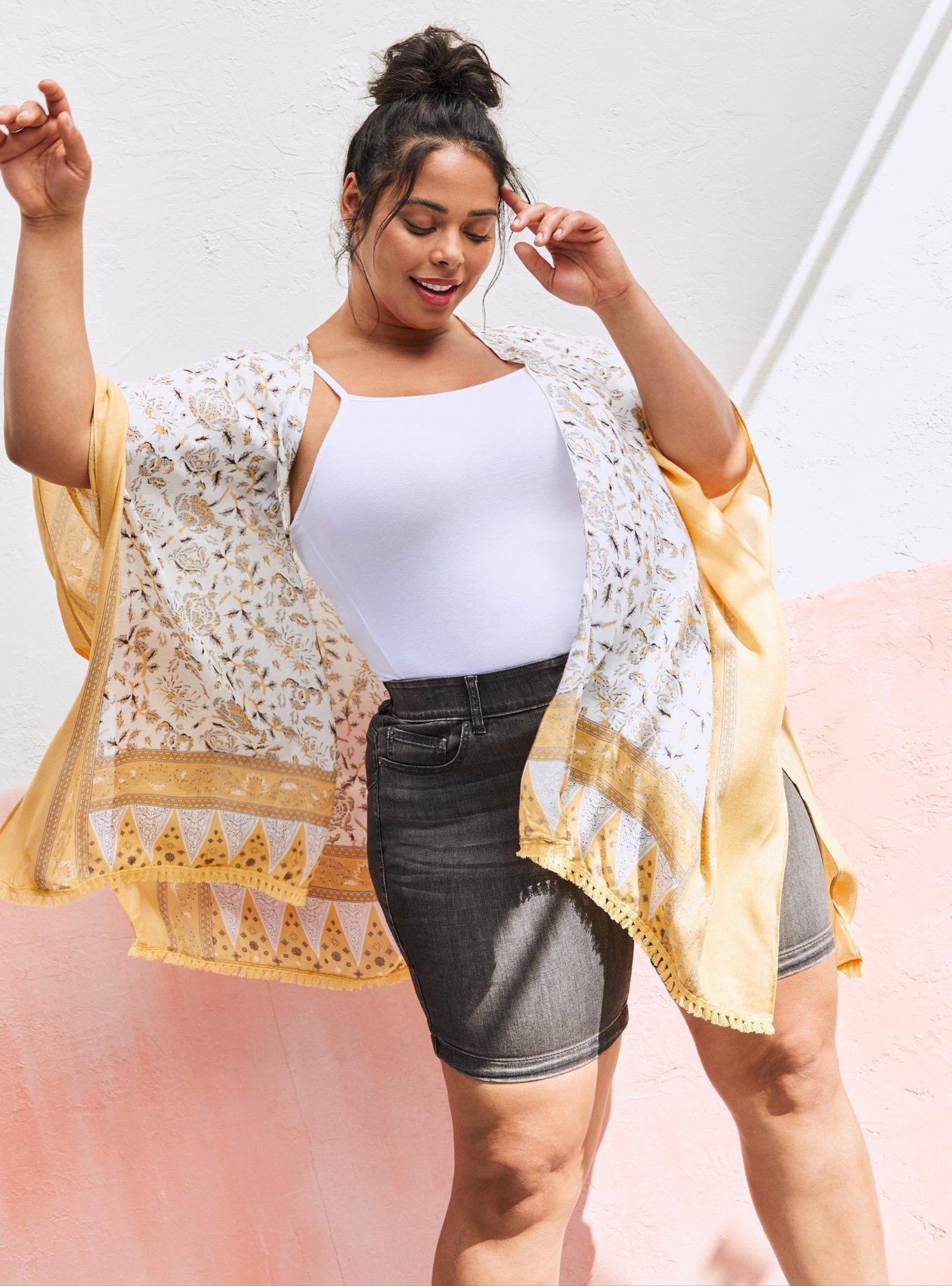 Plus Size Floral Border Print Ruana, , alternate