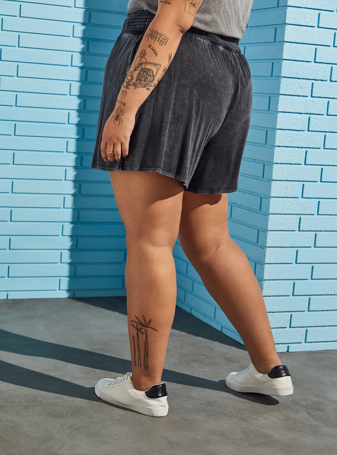 5 Inch Pull-On Super Soft High-Rise Short, BLACK WASH, alternate