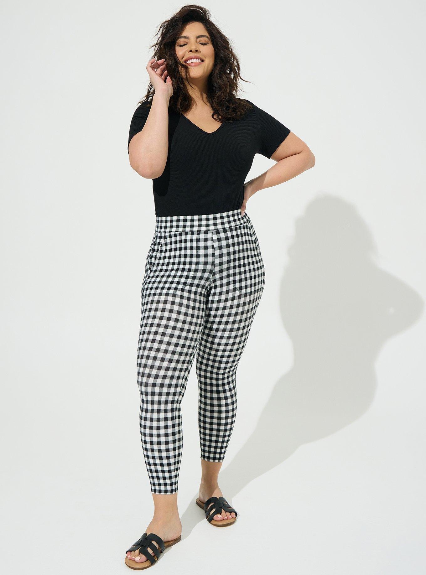 TORRID Crop Signature Waist Pocket Premium Legging