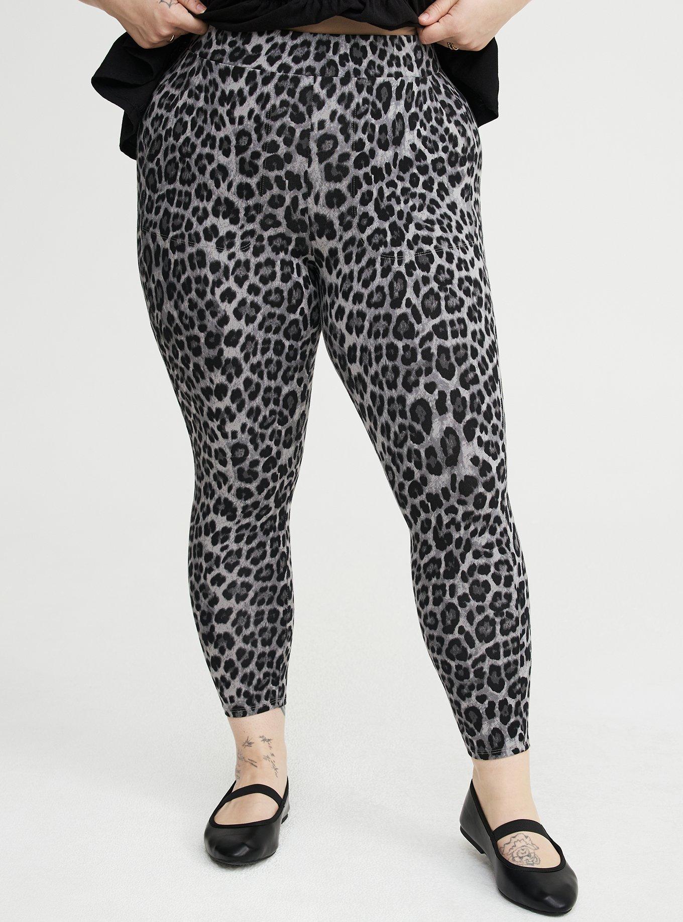 Crop Pocket Legging, FIFTIES LEOPARD GRAY, alternate