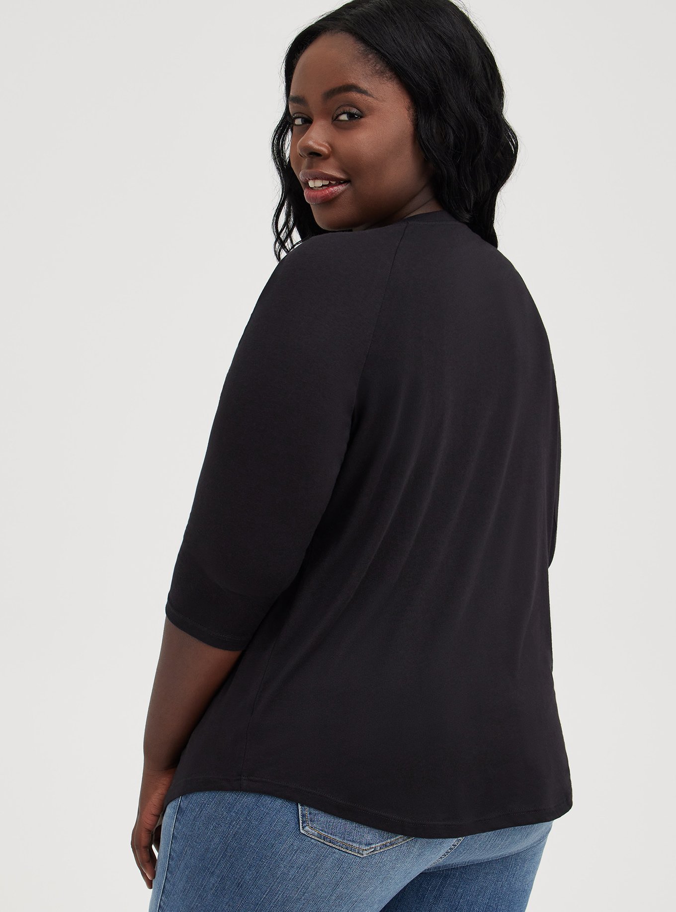 Plus Size - Classic Fit Raglan Tee - Guns & Roses Split Neck Black - Torrid