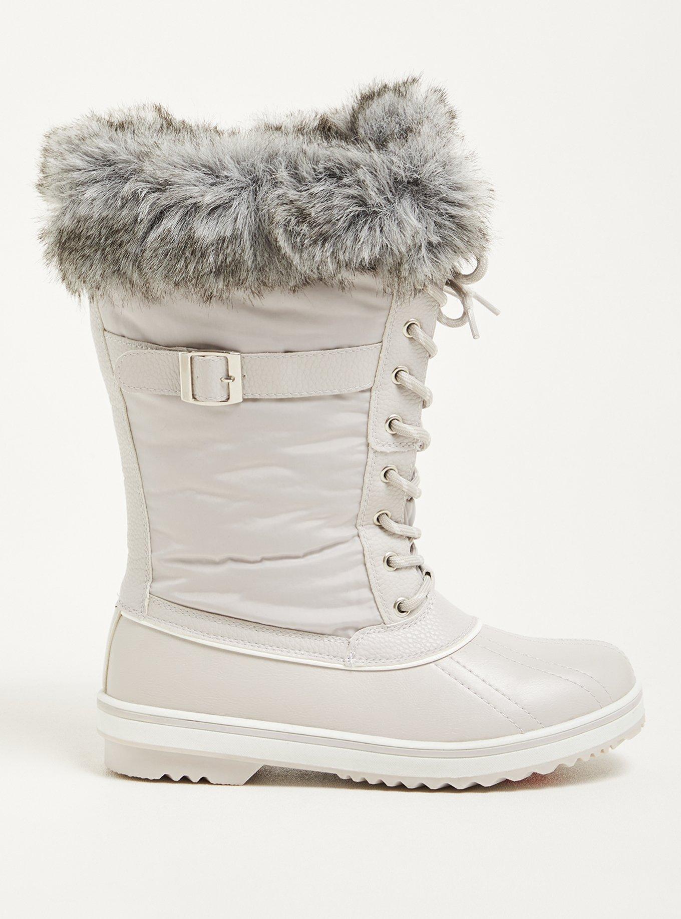 Torrid shop snow boots