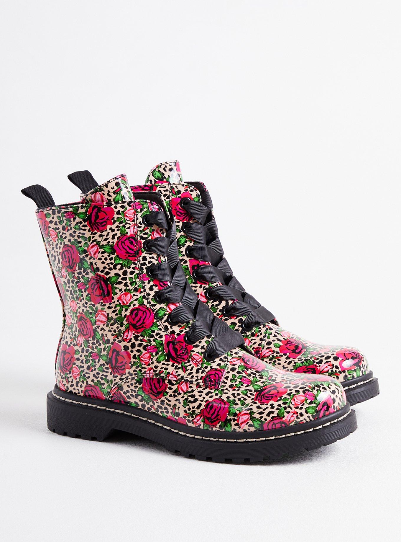 Betsey johnson combat outlet boots