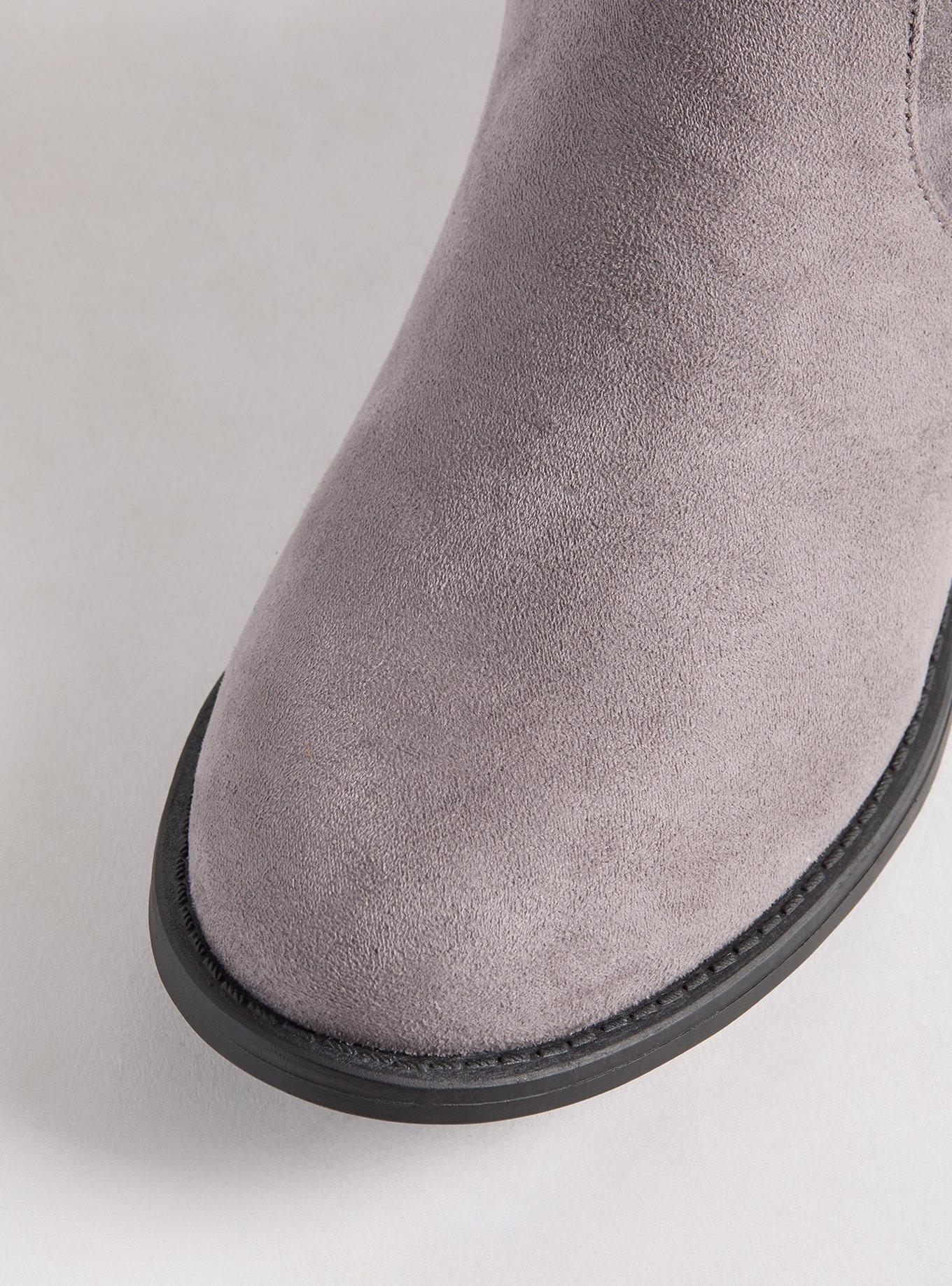 Stretch Flat Over The Knee Boot (WW)