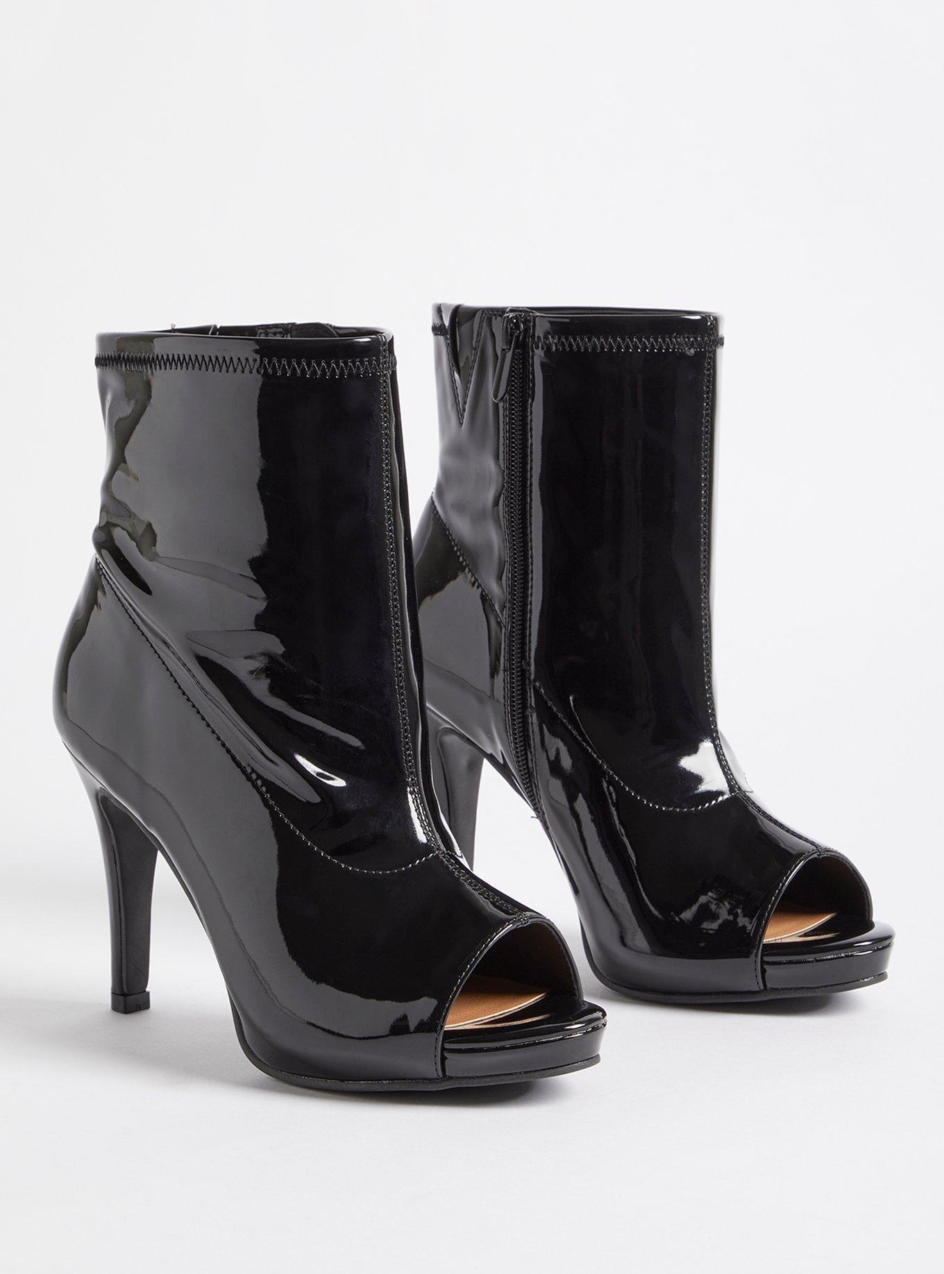 Plus size on sale peep toe booties